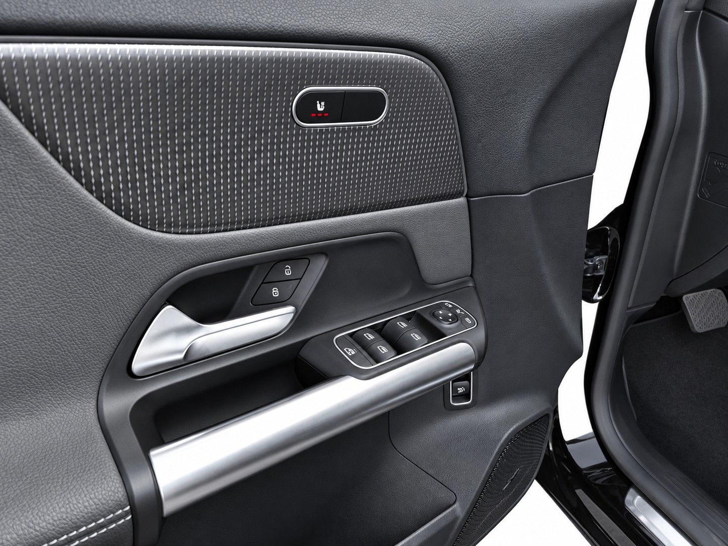 MERCEDES-BENZ EQA 250 Electric Art Line-image-26