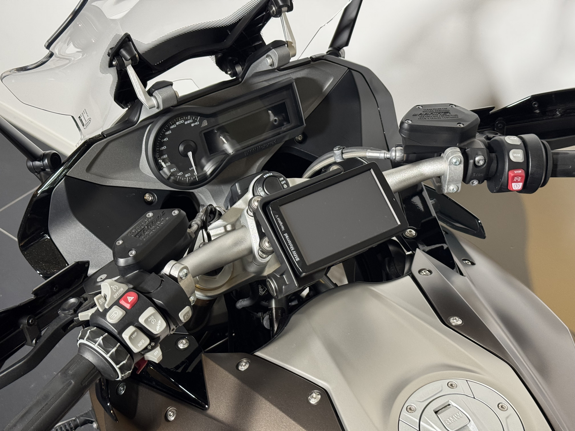 BMW R 1200 RS Exclusive-image-5