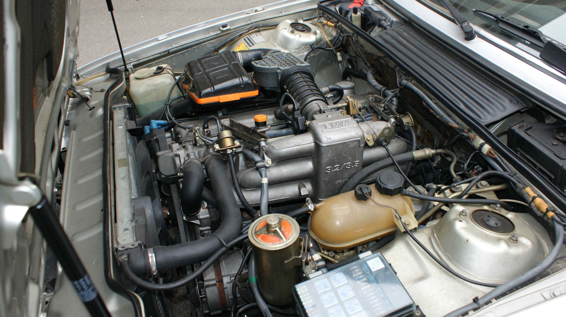 BMW BMW 635 CSI-image-4
