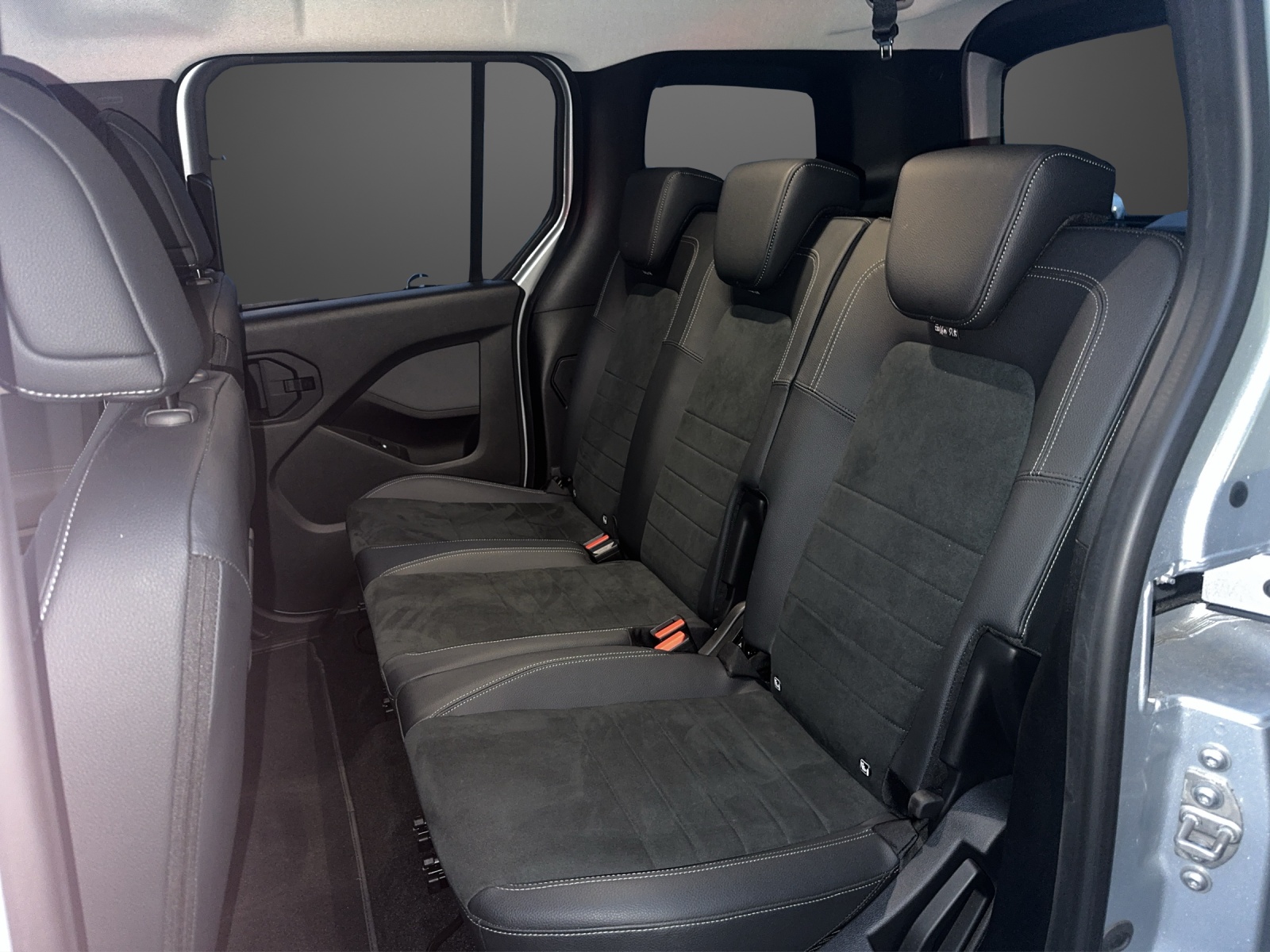 MERCEDES-BENZ EQT 45kWh Style-image-8