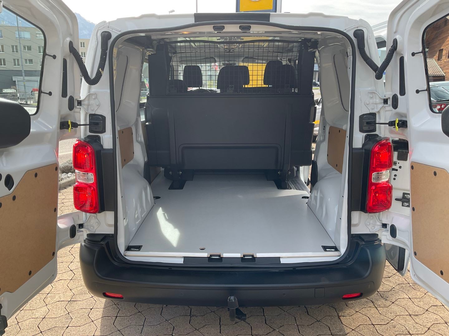 OPEL Vivaro Cargo DK Var. 3.0 t M 2.0 D 144 S/S-image-10