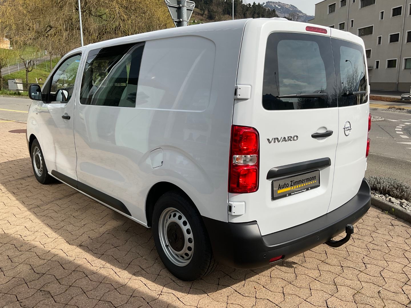 OPEL Vivaro Cargo DK Var. 3.0 t M 2.0 D 144 S/S-image-4