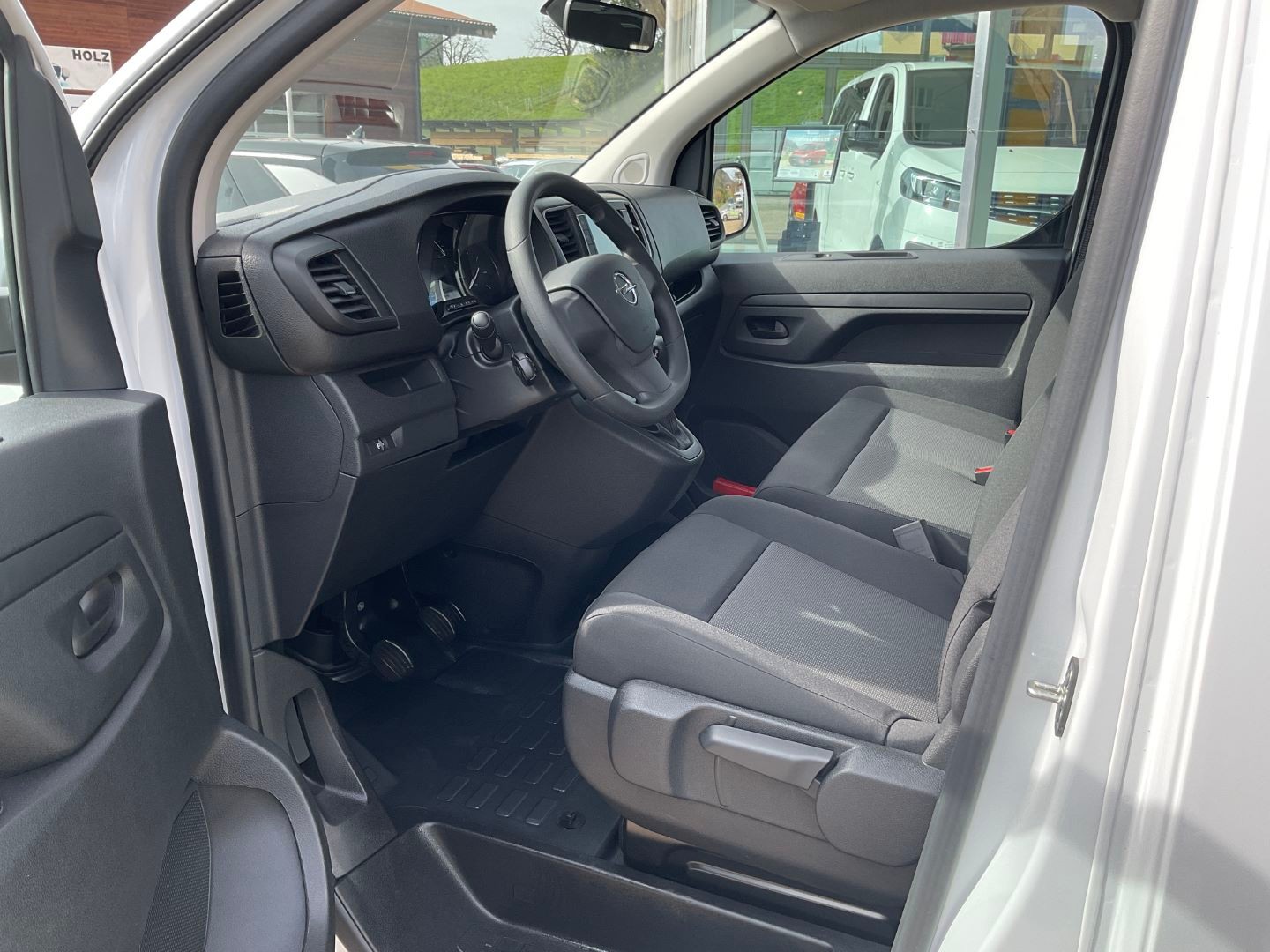 OPEL Vivaro Cargo DK Var. 3.0 t M 2.0 D 144 S/S-image-5