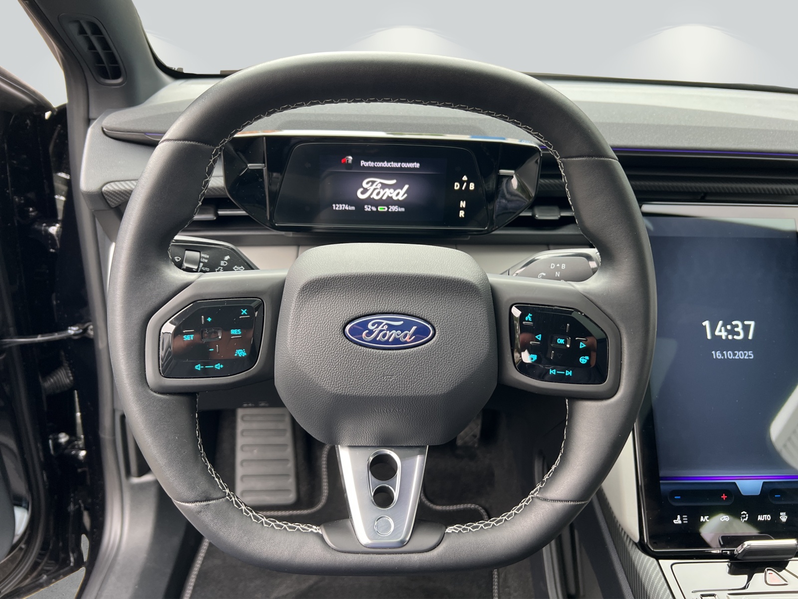 FORD Capri Extended Range Premium-image-5