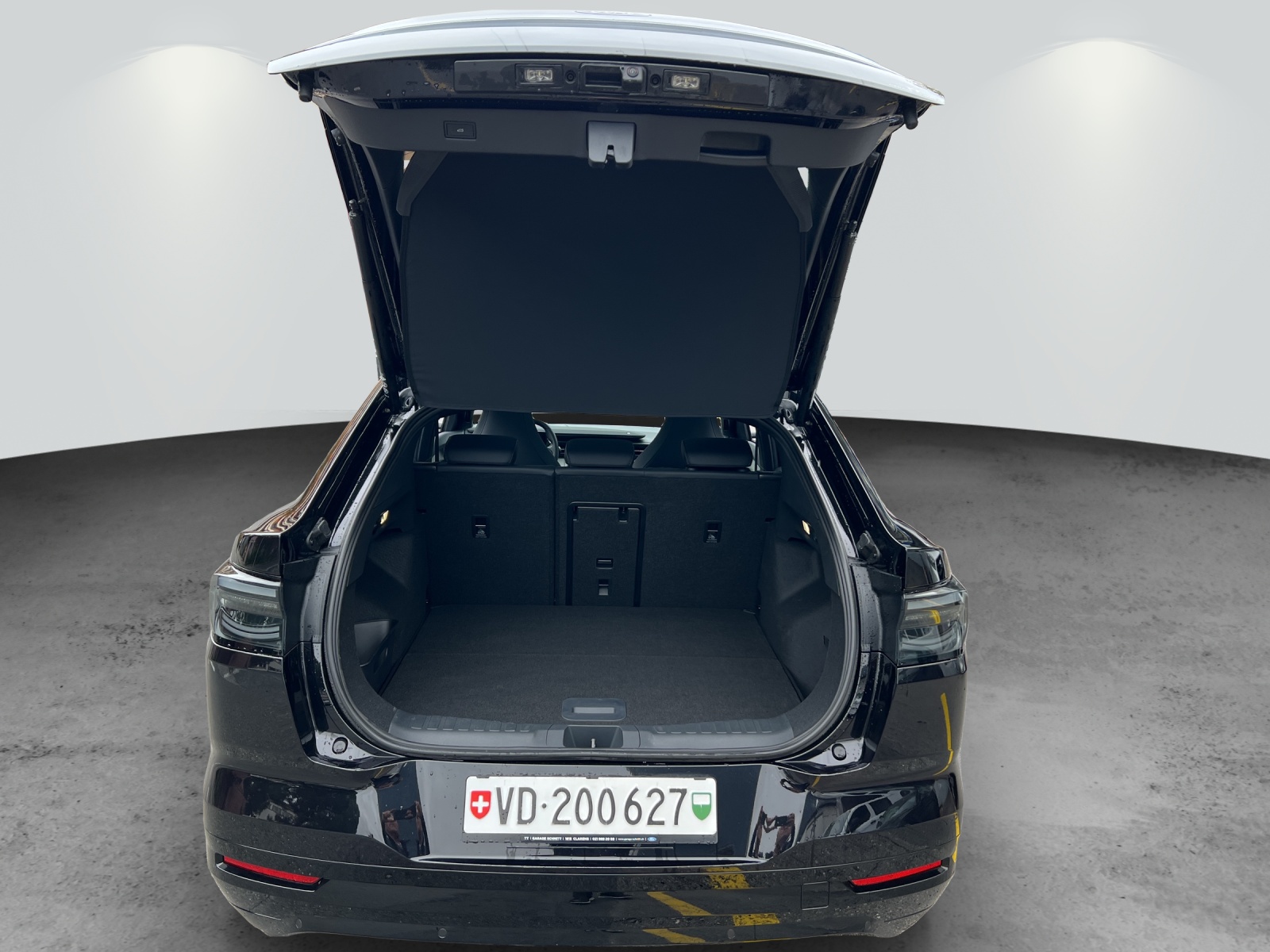 FORD Capri Extended Range Premium-image-13