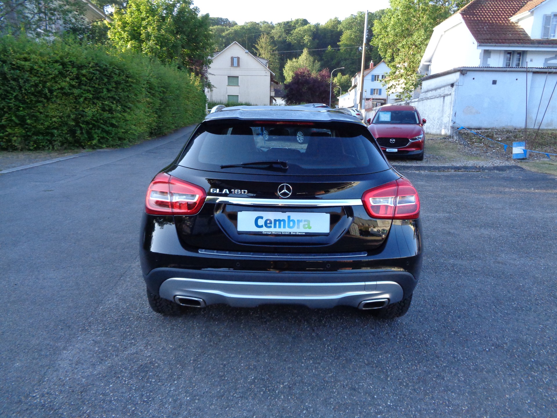 MERCEDES-BENZ GLA 180 Urban 7G-DCT-image-3