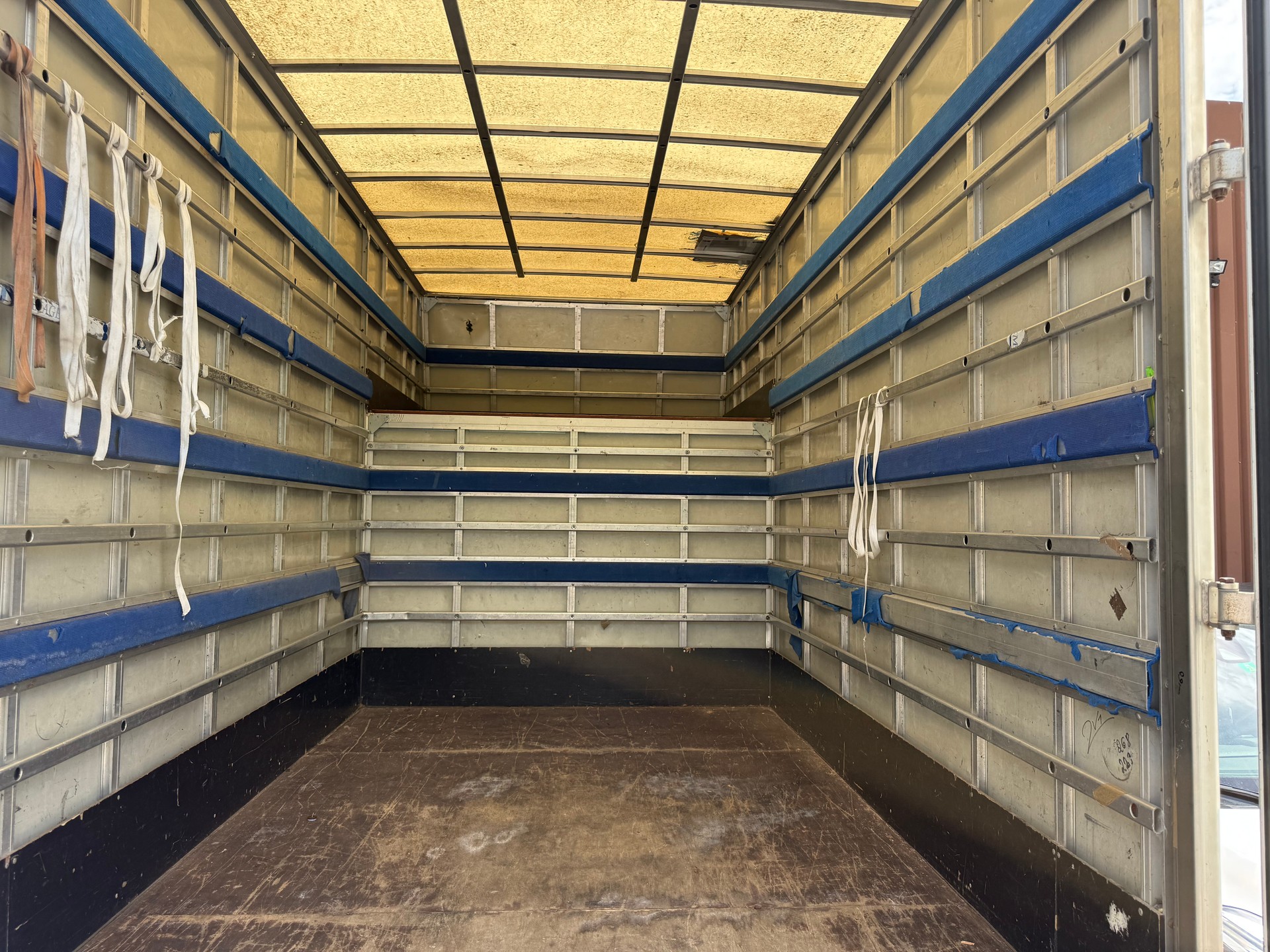 IVECO 35 S 15 D-showroom-element-3