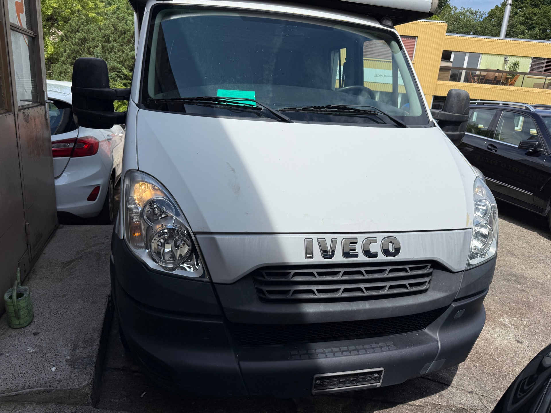 IVECO 35 S 15 D-showroom-element-1