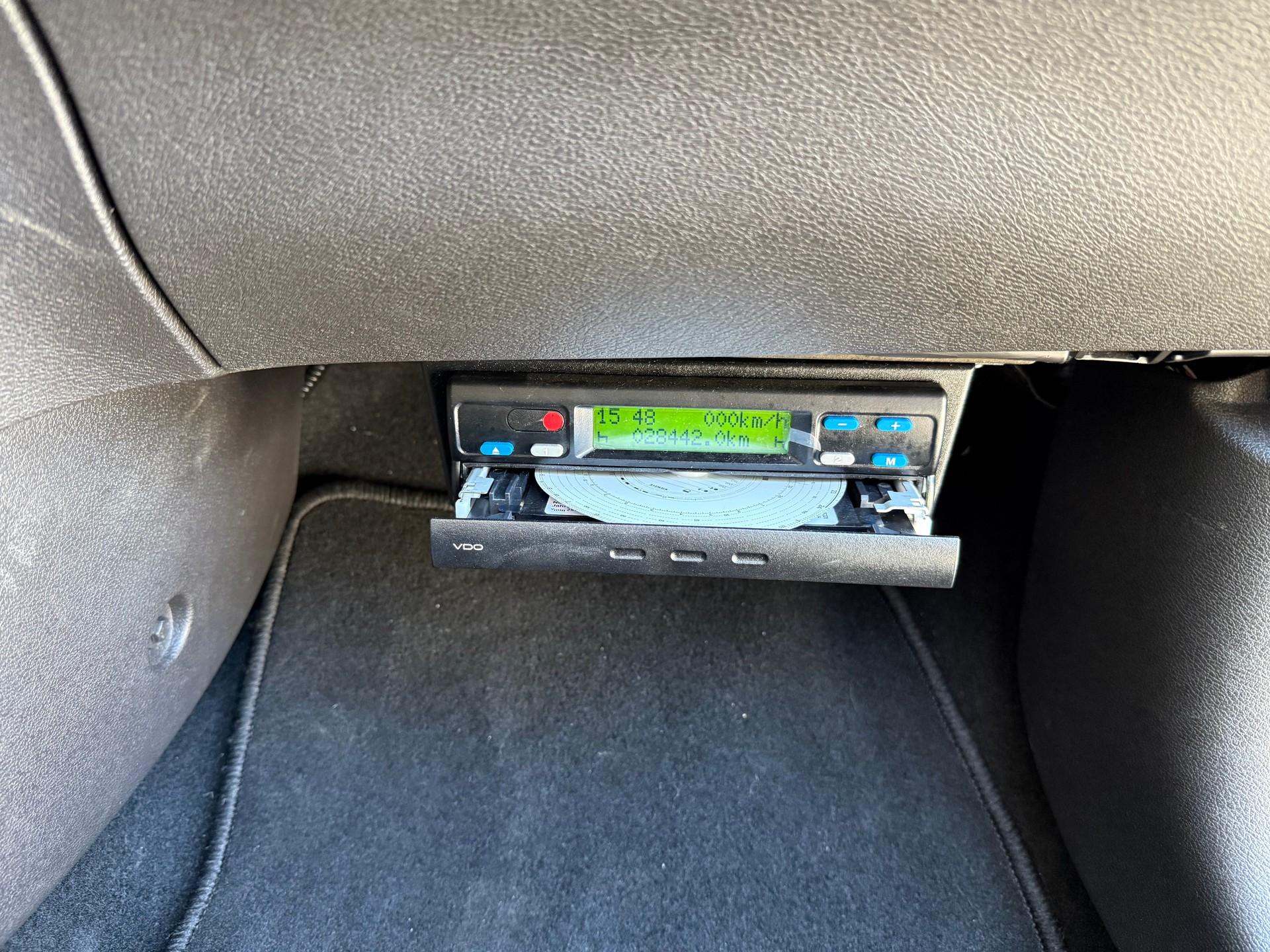 FORD Tourneo Courier 1.0 SCTi Trend +++ TACHYMATRE-image-16
