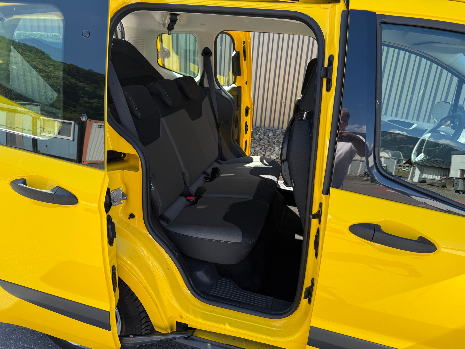 FORD Tourneo Courier 1.0 SCTi Trend +++ TACHYMATRE-image-13