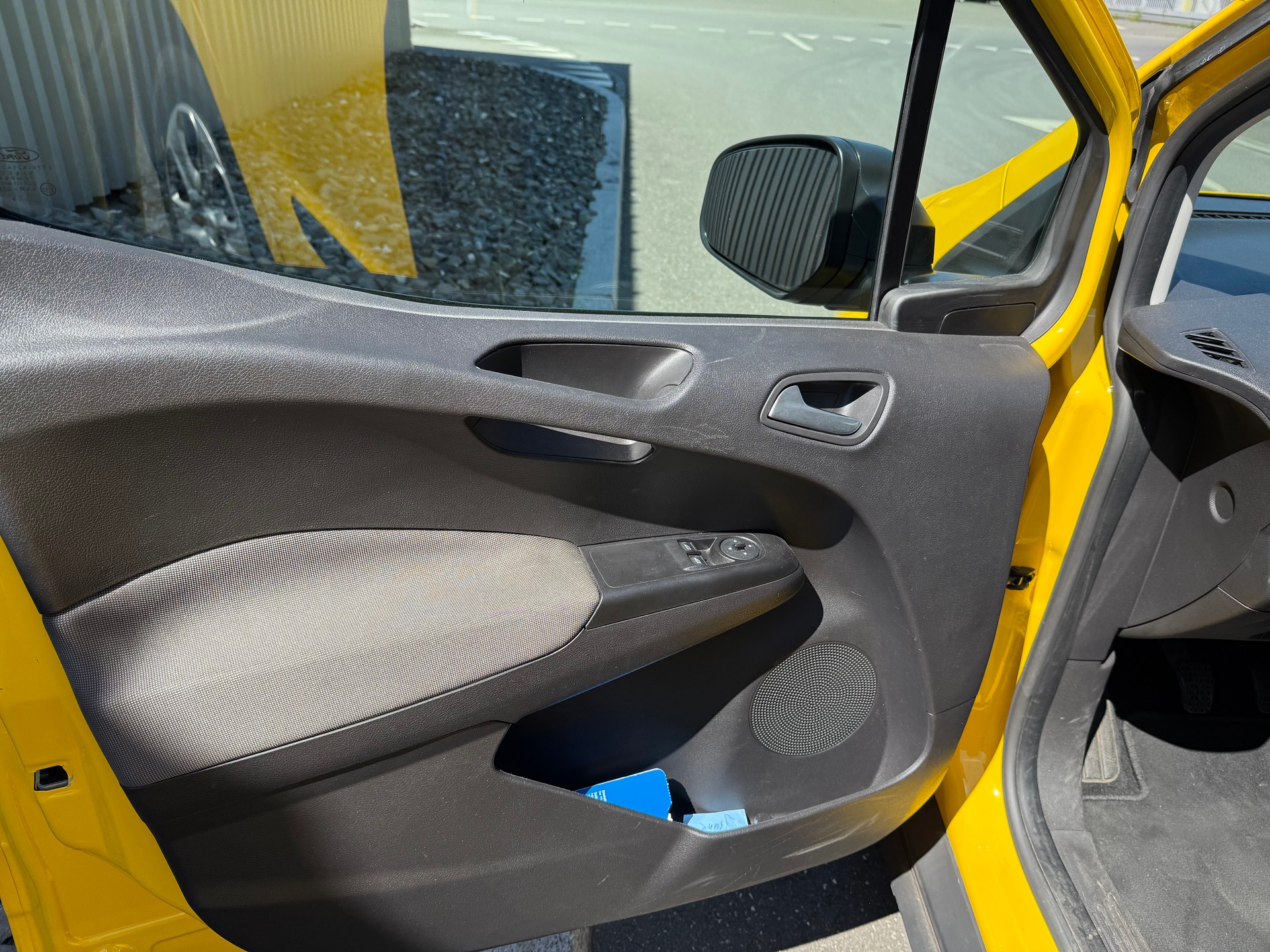 FORD Tourneo Courier 1.0 SCTi Trend +++ TACHYMATRE-image-19