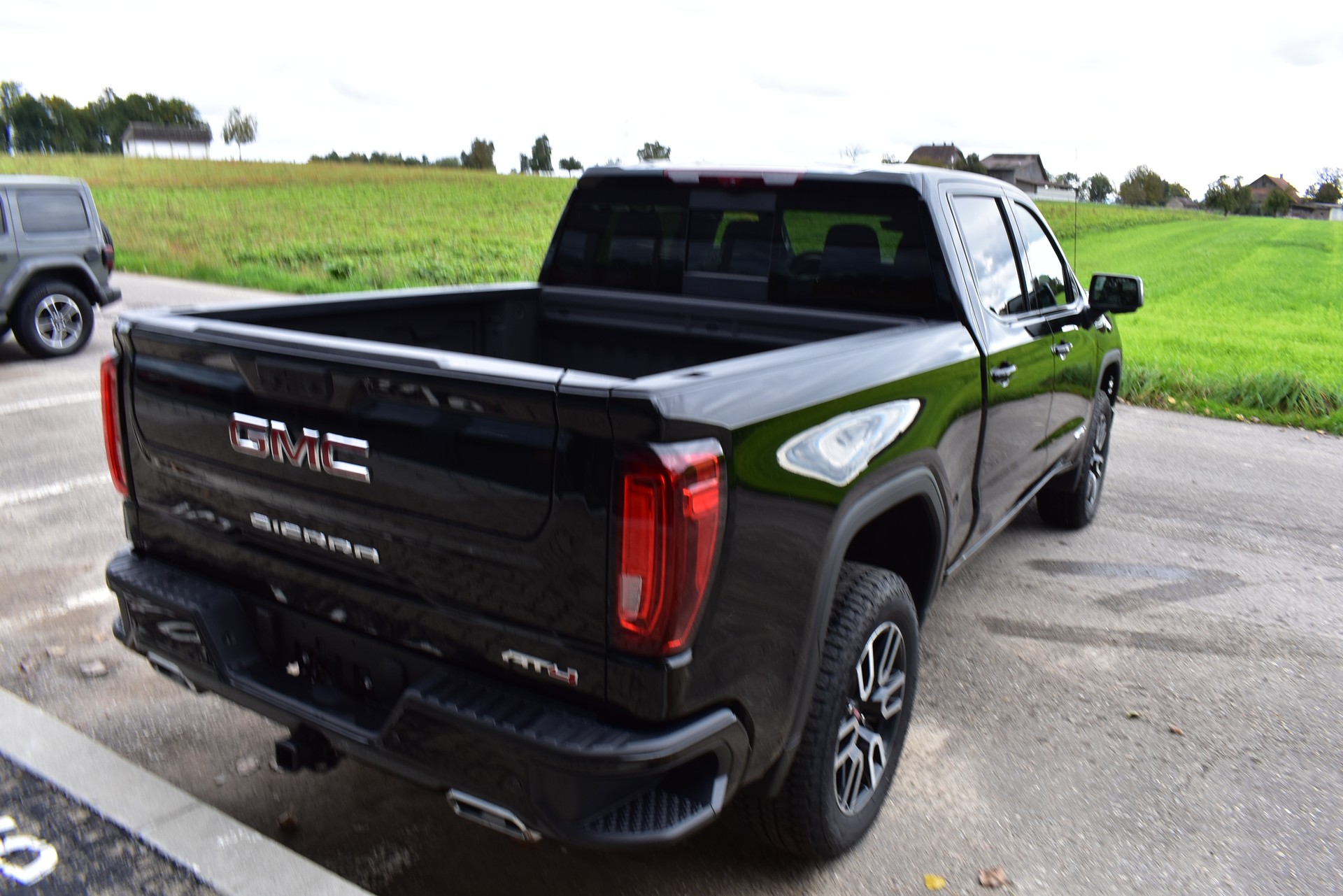 GMC Sierra AT4 MY25-image-5