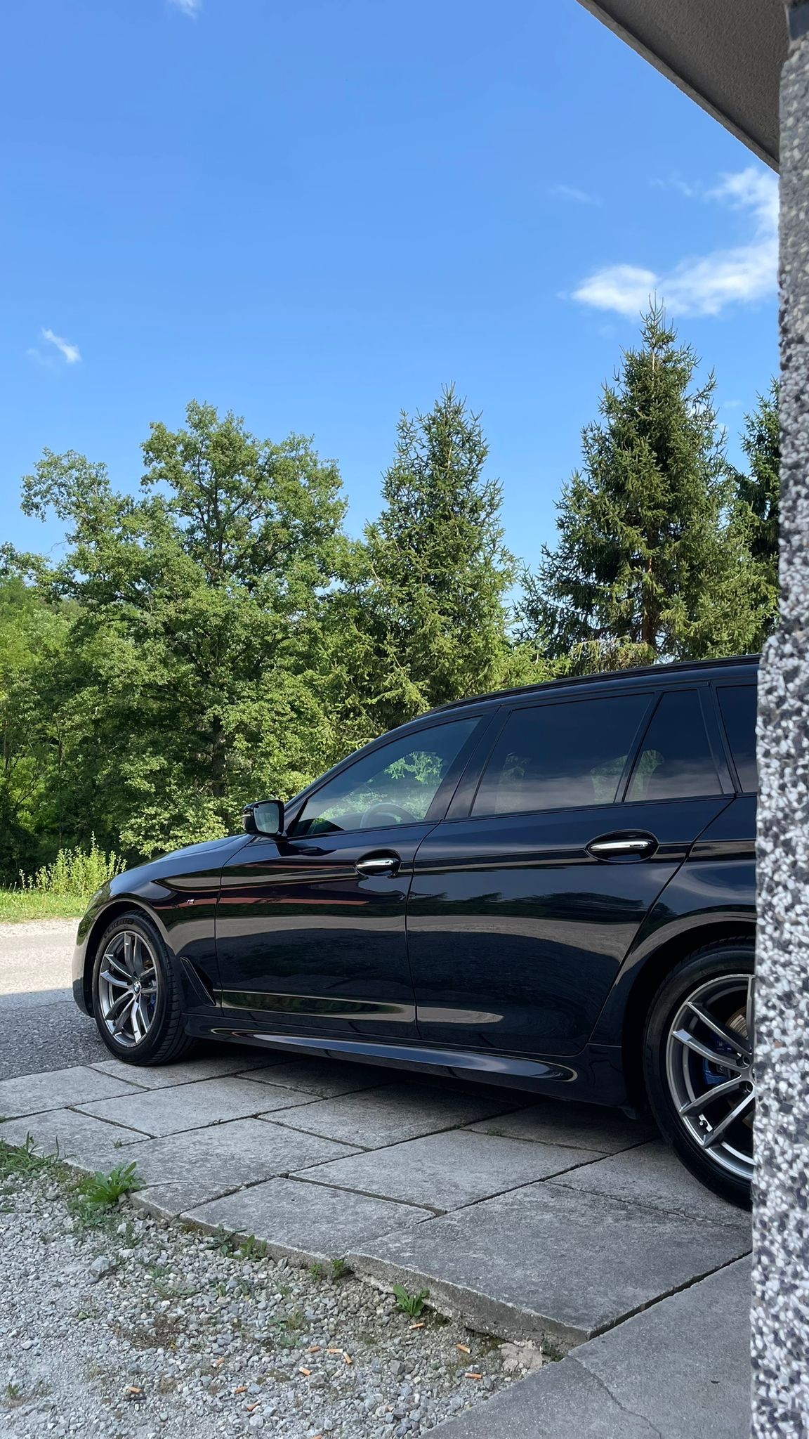 BMW 540i xDrive Touring Steptronic-image-2