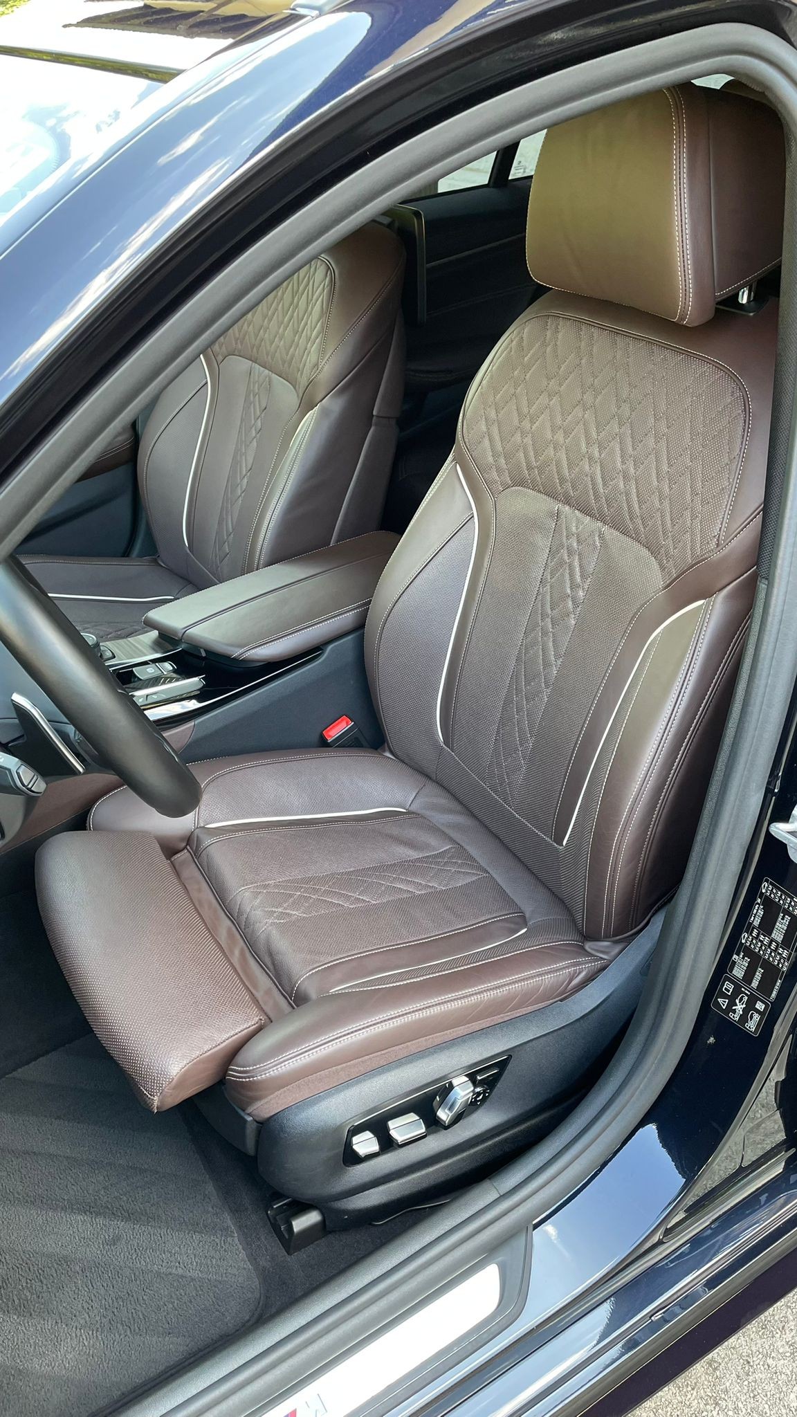 BMW 540i xDrive Touring Steptronic-image-3
