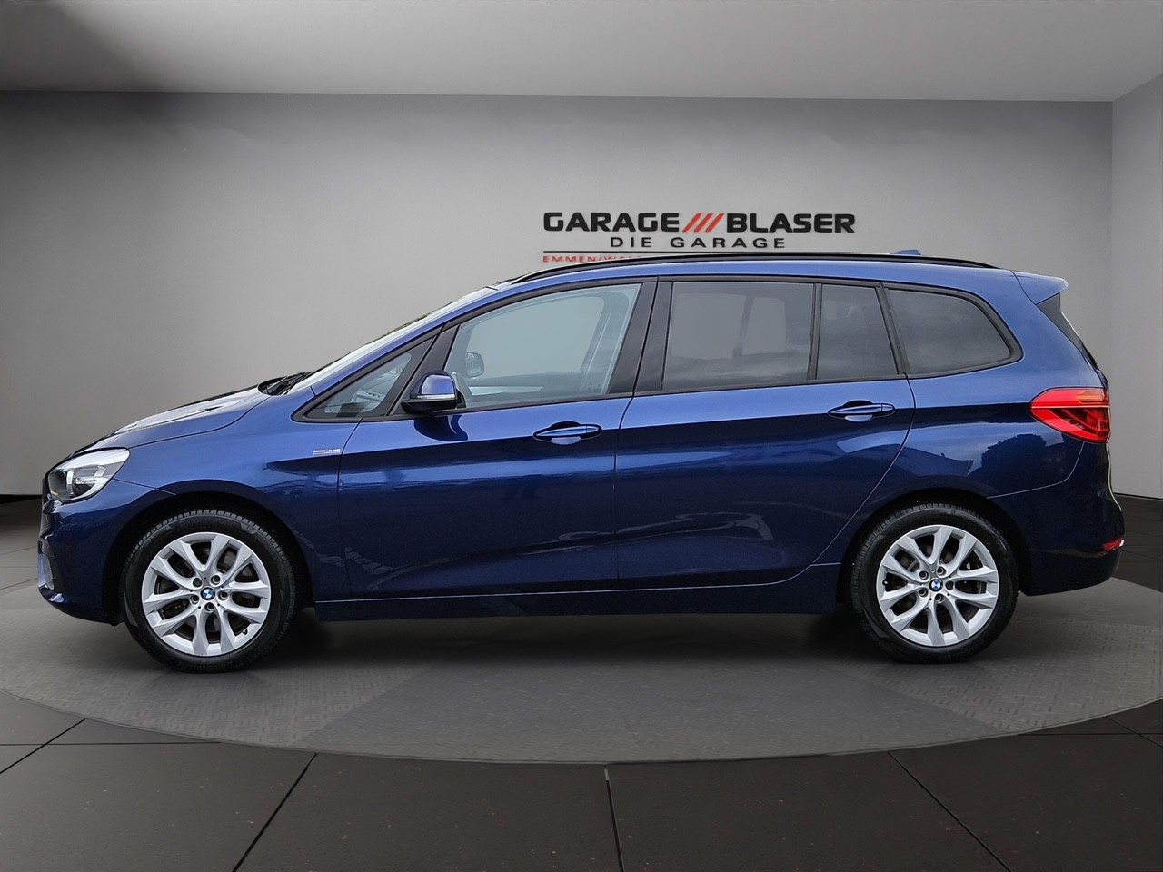 BMW 220d xDrive Gran Tourer Steptronic-showroom-element-1