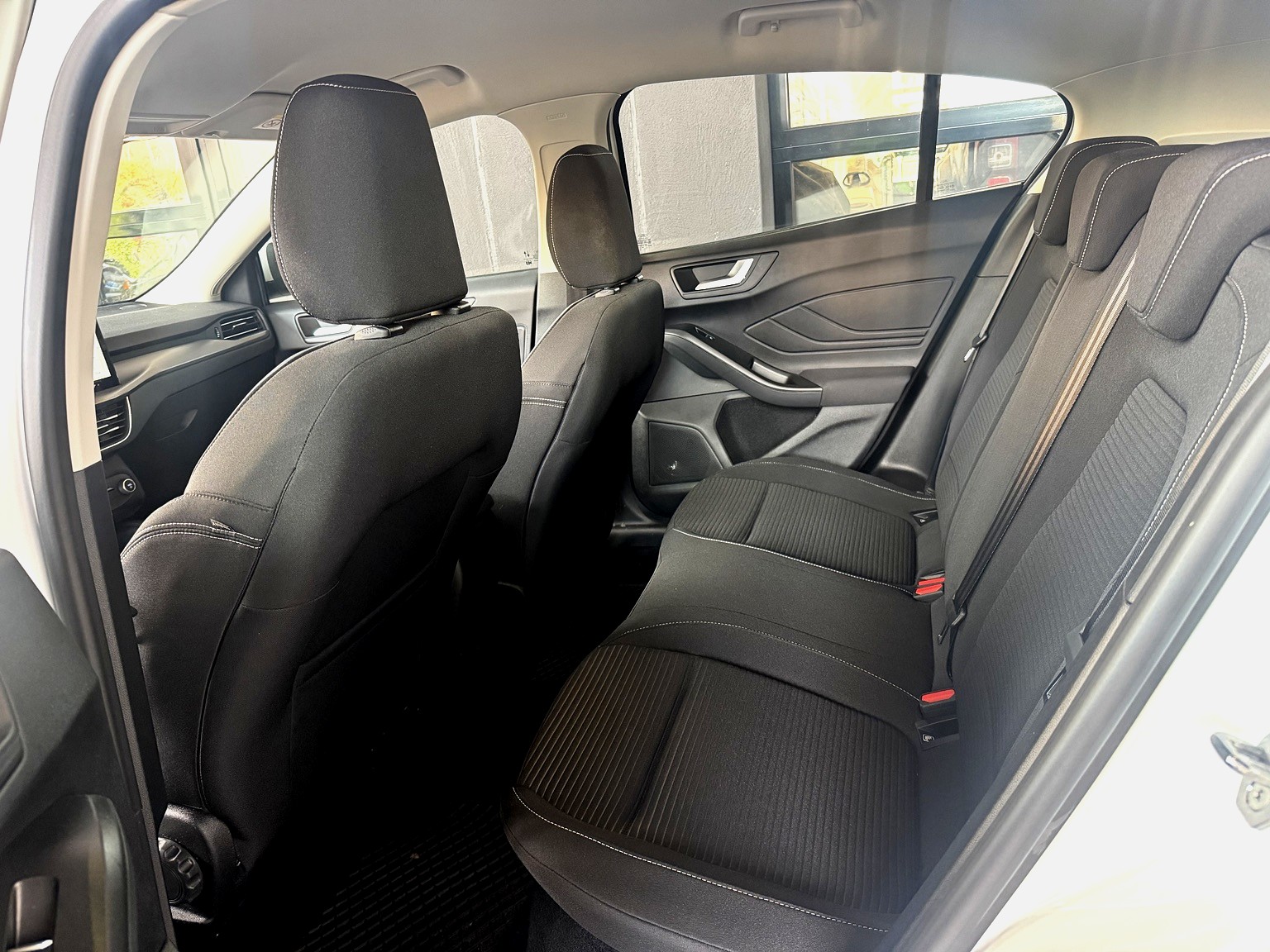 FORD Focus 1.5 TDCi EcoBlue Titanium Automatic-image-14