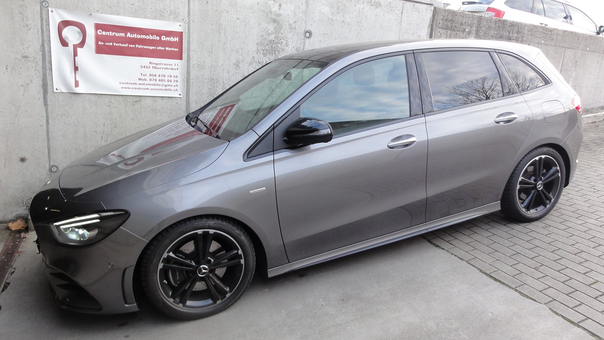 MERCEDES-BENZ B 220 4Matic AMG-Line *Edition* *-image-2