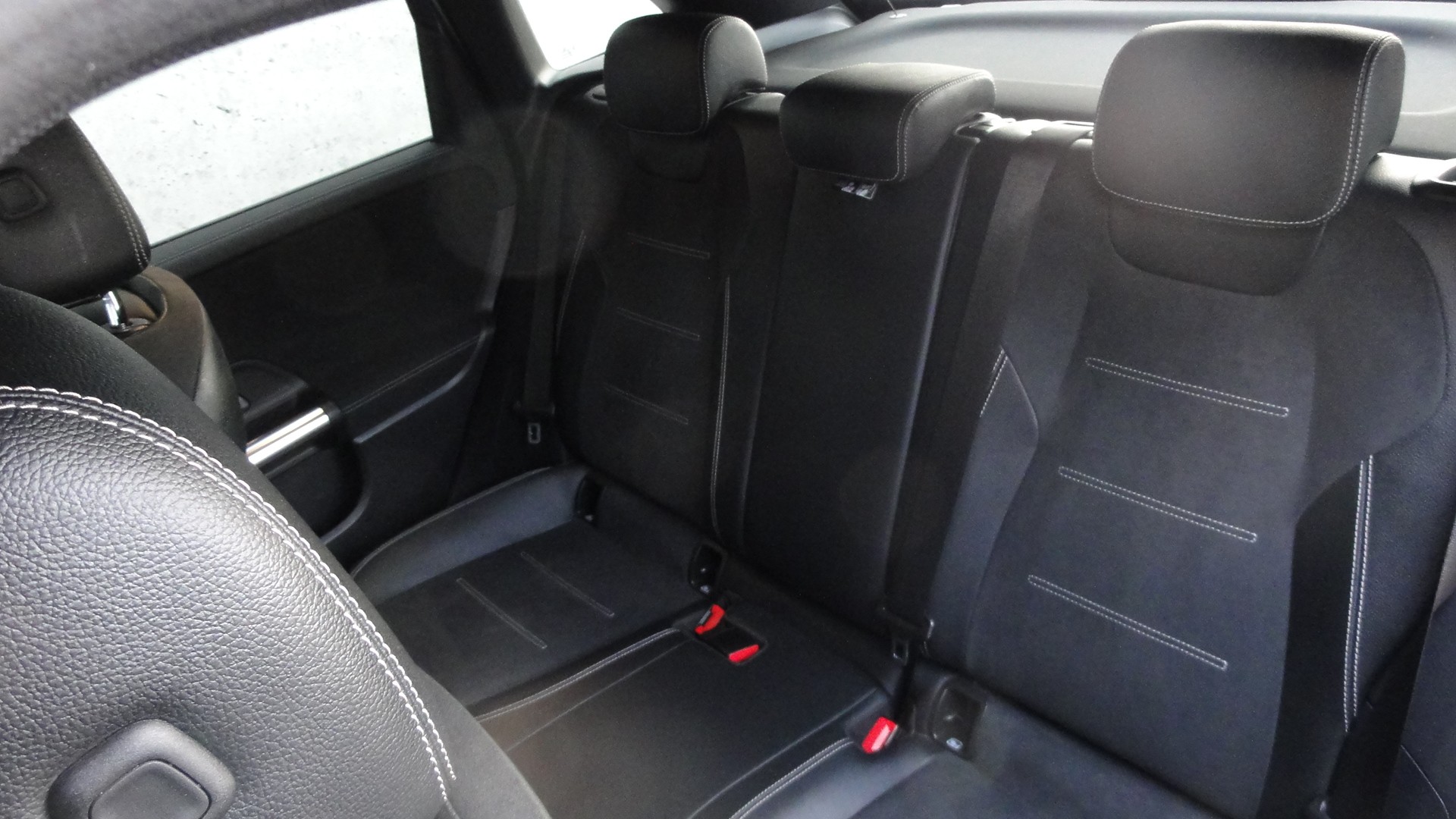 MERCEDES-BENZ B 220 4Matic AMG-Line *Edition* *-image-10