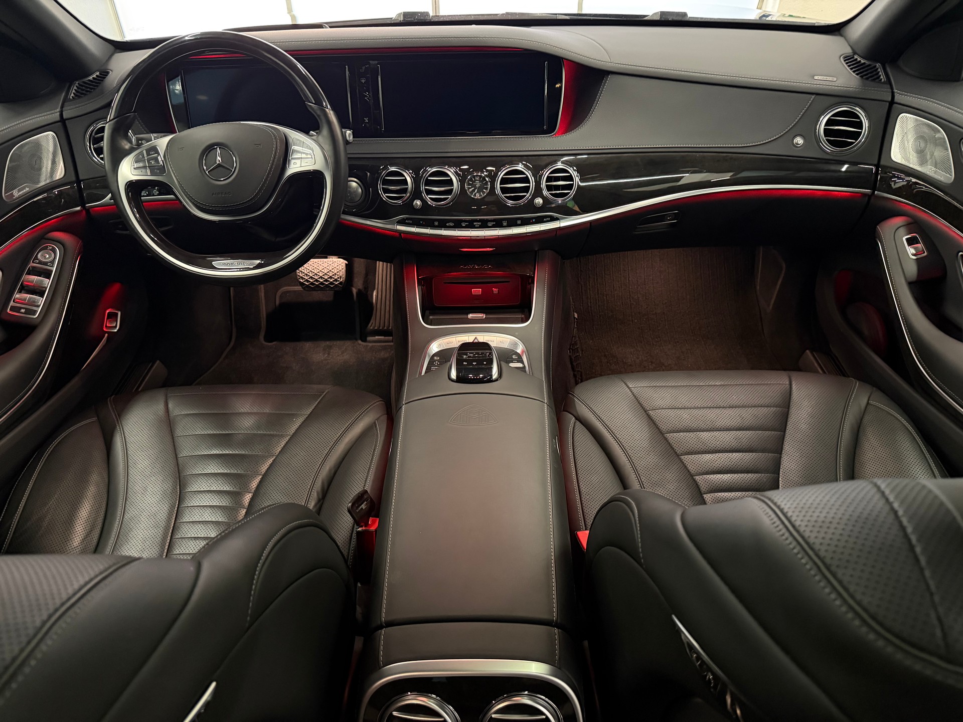 MERCEDES-BENZ S 500 Maybach 4Matic 9G-Tronic-image-17