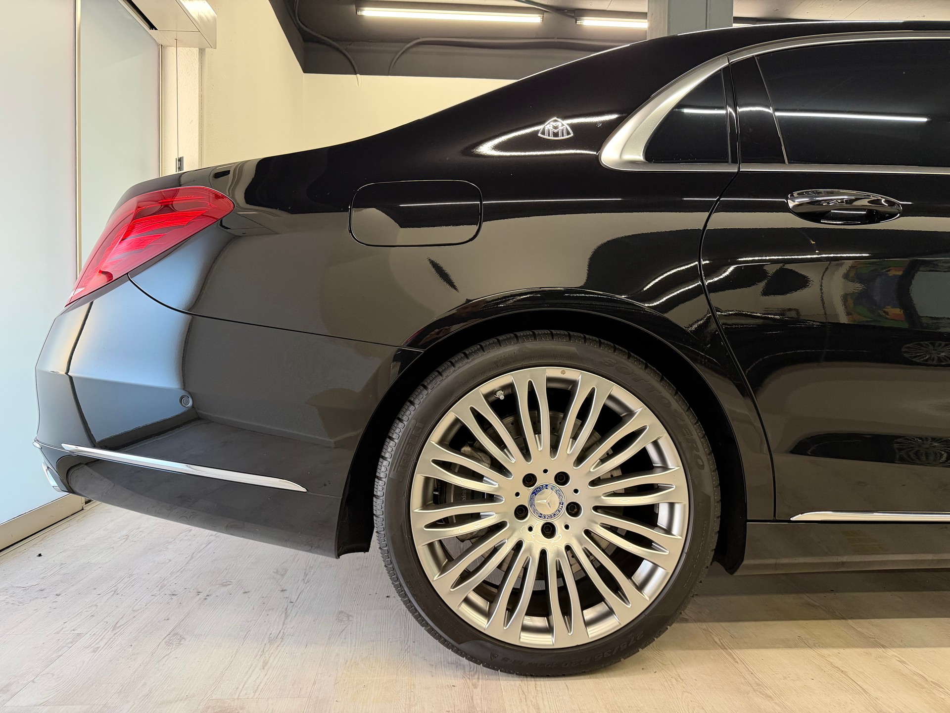 MERCEDES-BENZ S 500 Maybach 4Matic 9G-Tronic-image-13