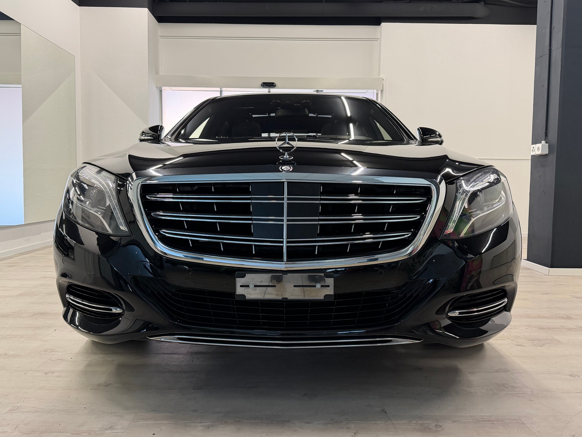 MERCEDES-BENZ S 500 Maybach 4Matic 9G-Tronic-image-5