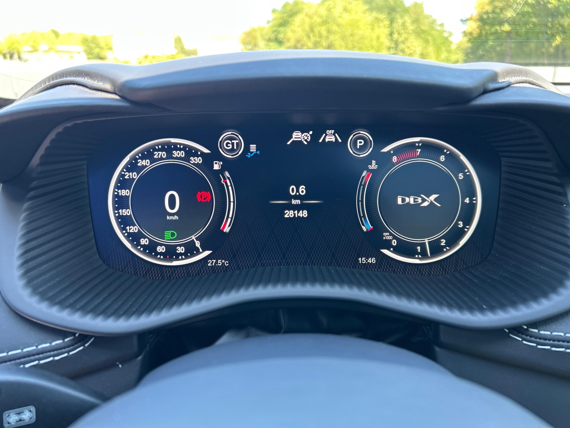 ASTON MARTIN DBX 707 4.0 V8 Bi-Turbo-image-23