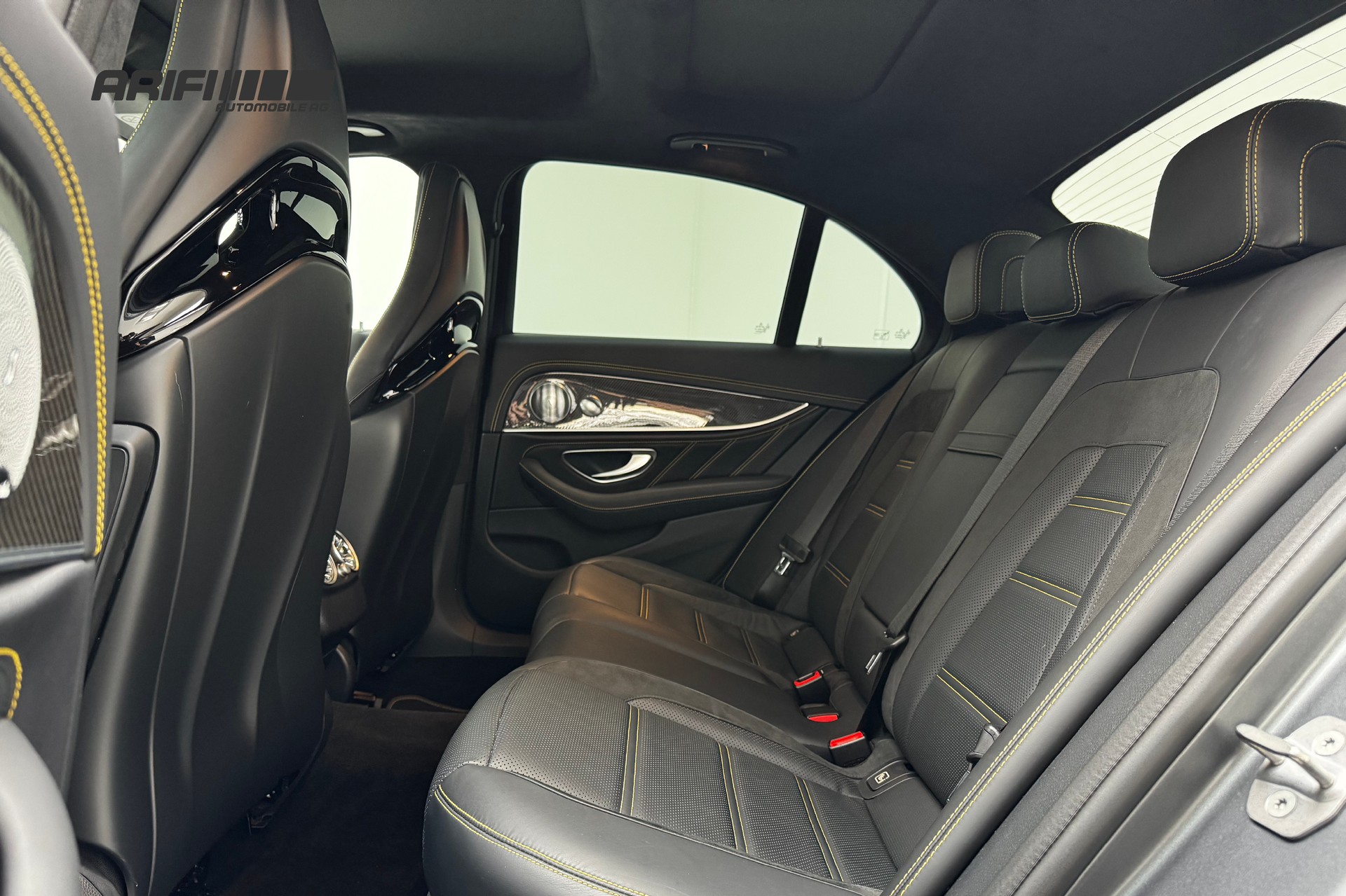 MERCEDES-BENZ E 63 AMG S Edition 1 Selenitgrau Magno-image-20