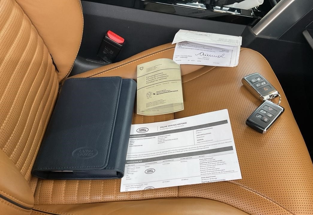 LAND ROVER Discovery 2.0 SD4 HSE Luxury Automatic-image-13