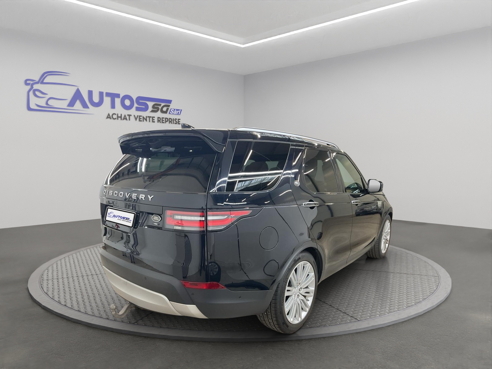 LAND ROVER Discovery 2.0 SD4 HSE Luxury Automatic-image-4