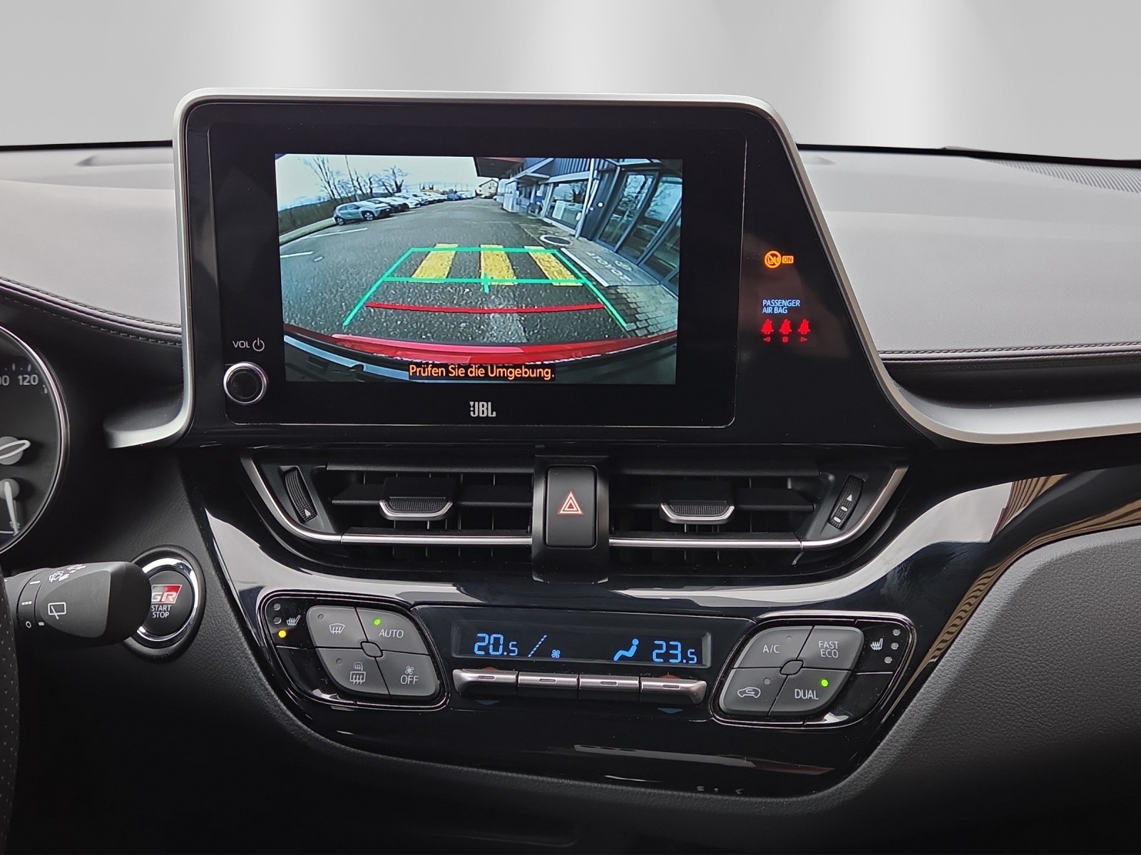 TOYOTA C-HR 2.0 HSD CVT GR Sport-image-14