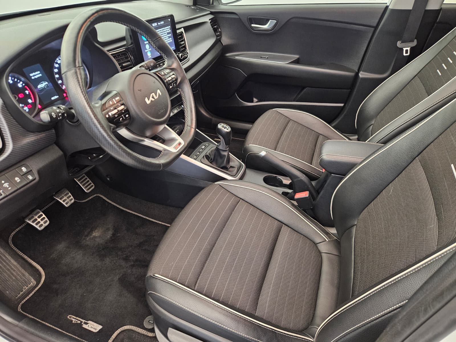 KIA Rio 1.0 T-GDi MHEV GT_Line iMT-image-10