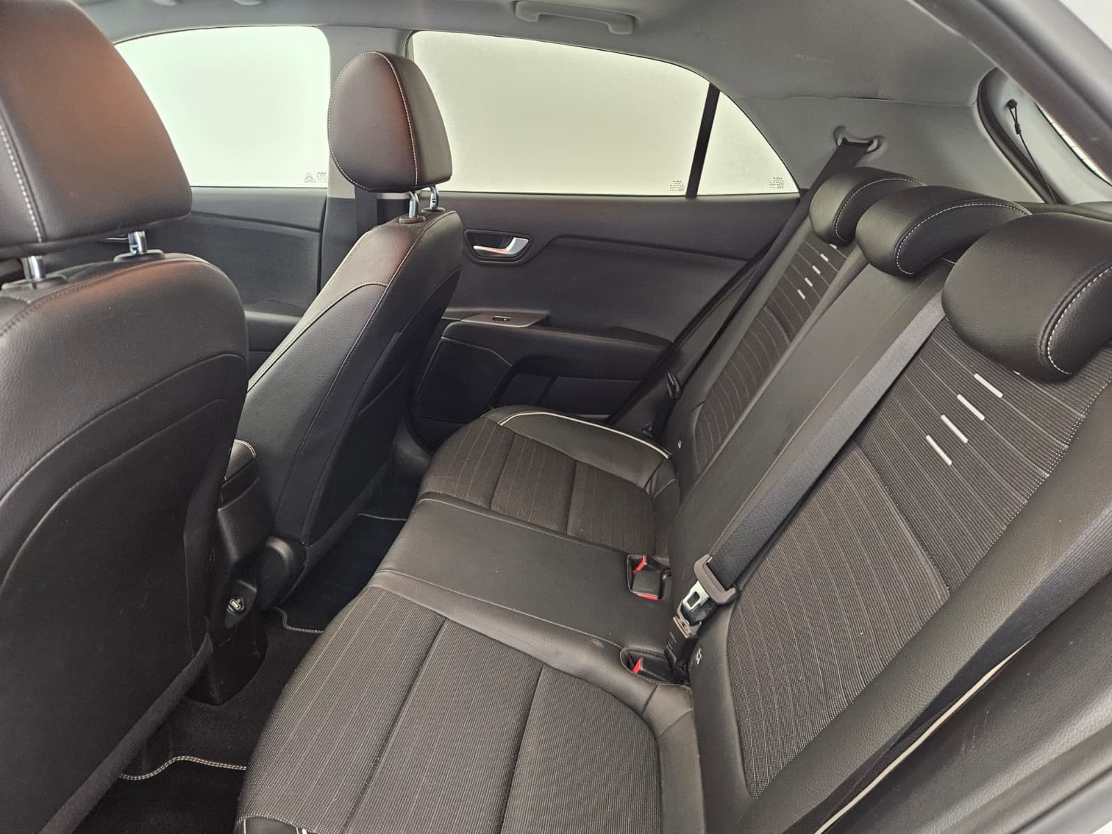 KIA Rio 1.0 T-GDi MHEV GT_Line iMT-image-12