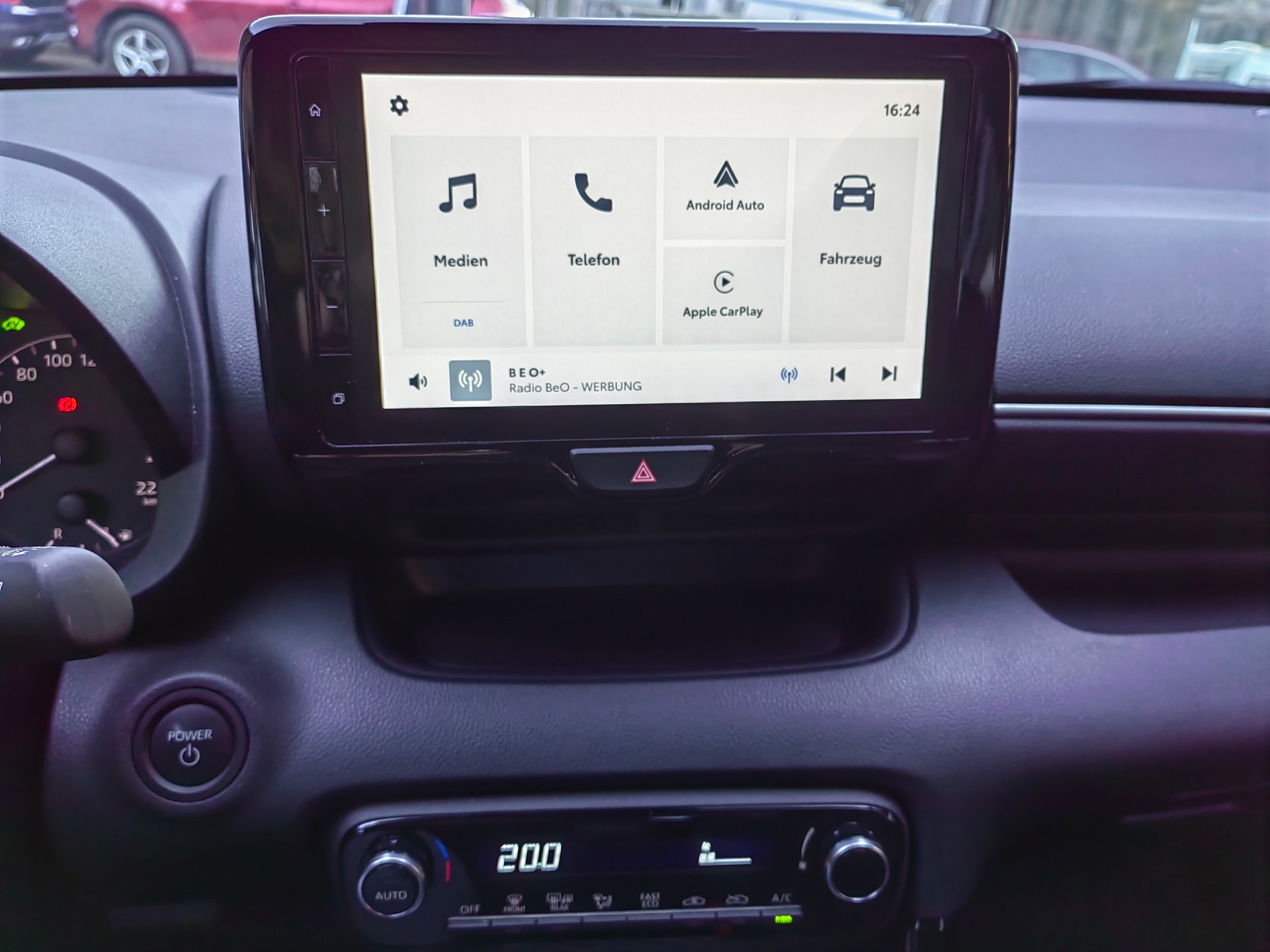MAZDA 2 1.5 Hybrid Exclusive-Line-image-8