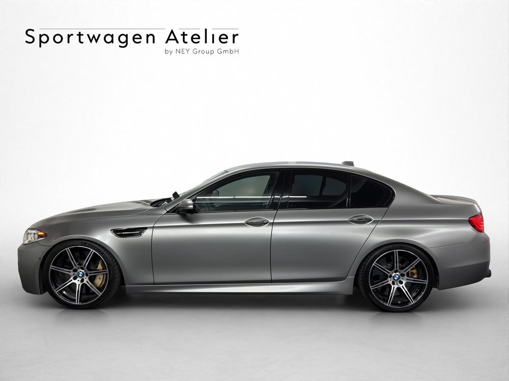 BMW M5 Drivelogic “30 Jahre Edition” 1 of 300-showroom-element-1