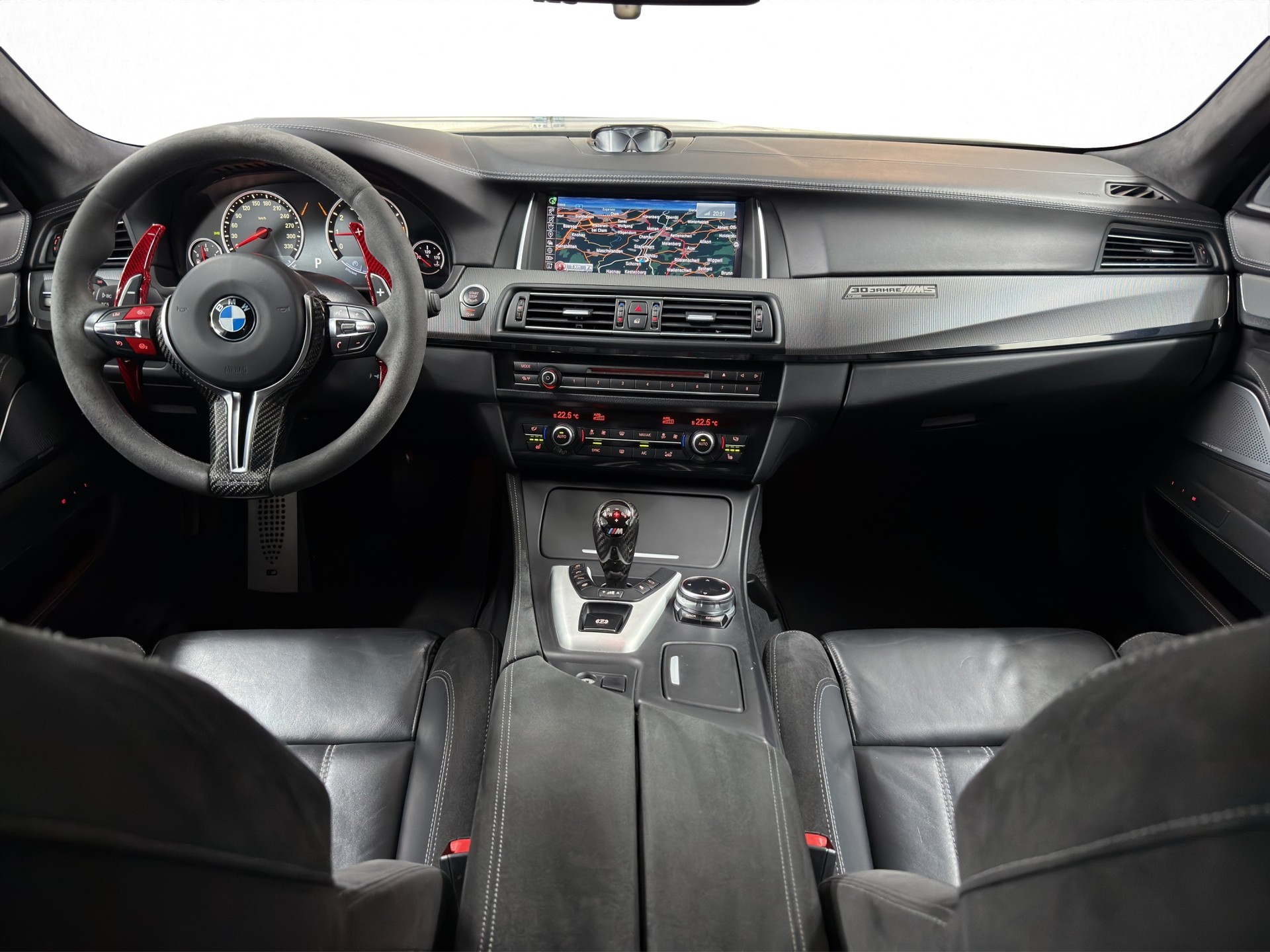 BMW M5 Drivelogic “30 Jahre Edition” 1 of 300-image-8