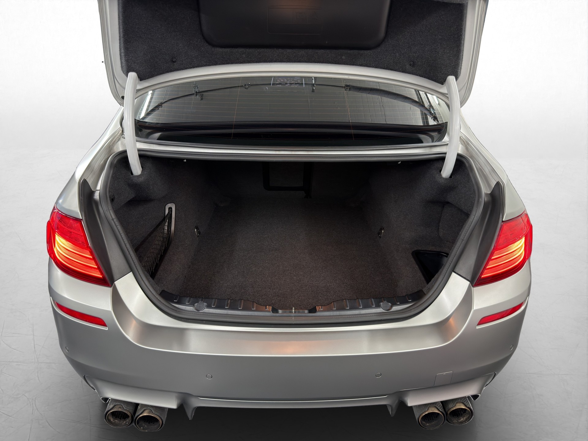 BMW M5 Drivelogic “30 Jahre Edition” 1 of 300-image-21