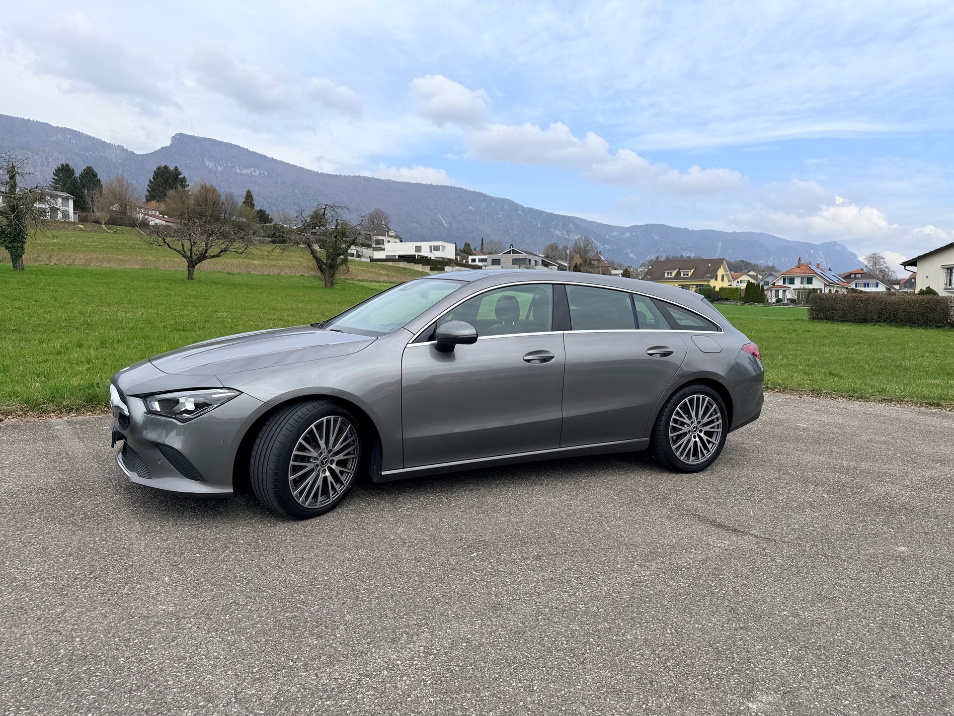 MERCEDES-BENZ CLA Shooting Brake 200 Style 7G-DCT-showroom-element-3