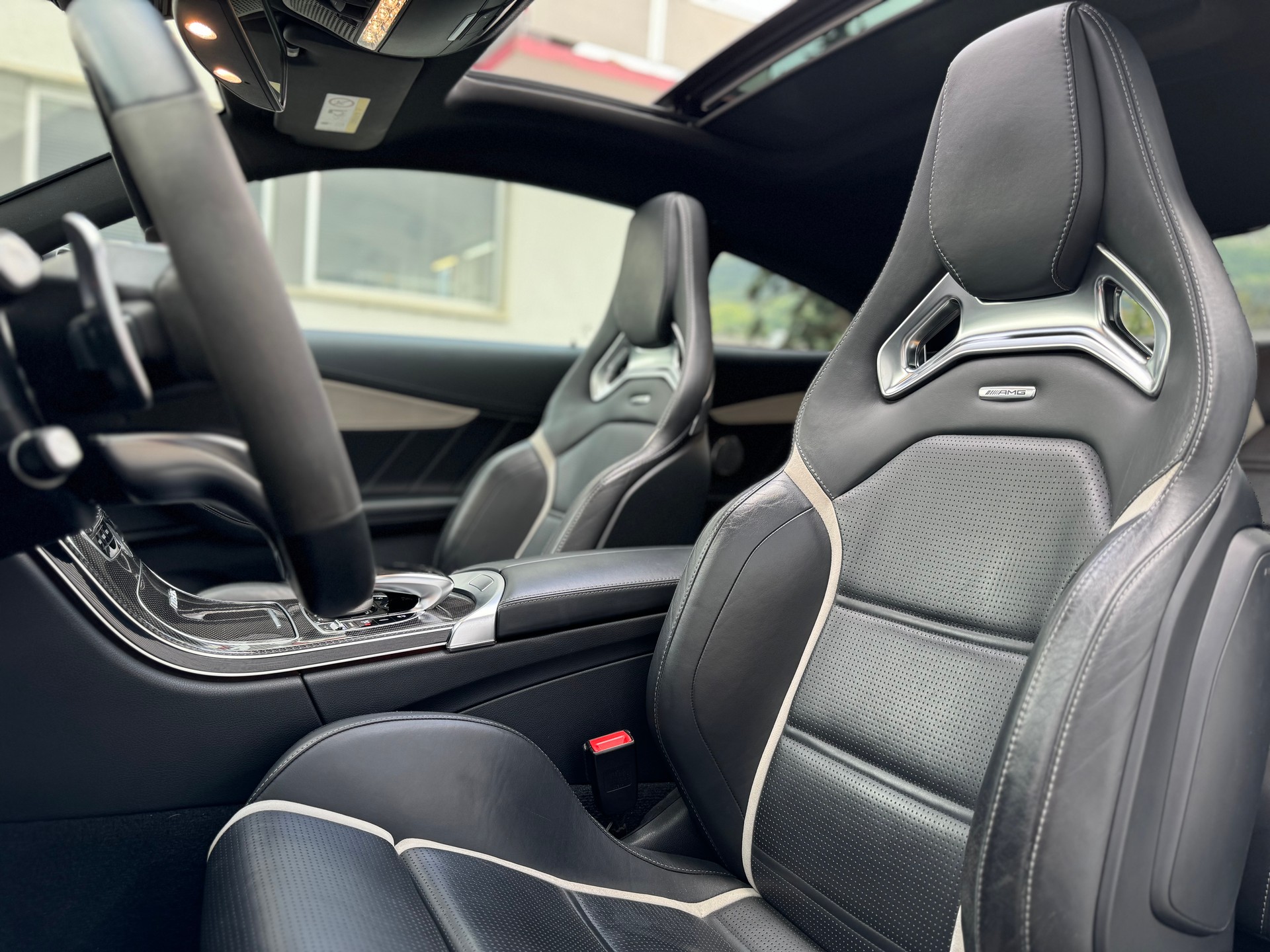 MERCEDES-BENZ C 63 S AMG Speedshift-image-6