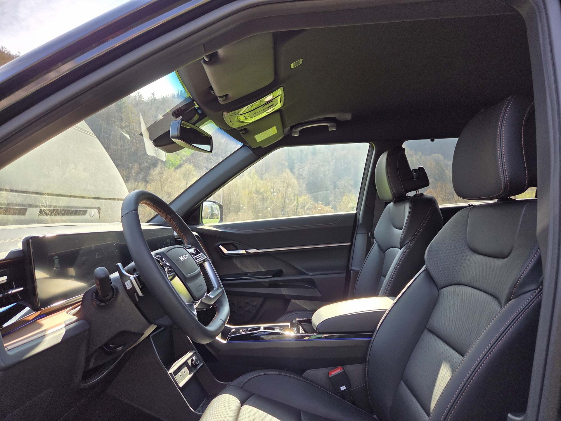 KGM-SsangYong Torres 1.5 T-Gdi Black Edition 4WD-image-14