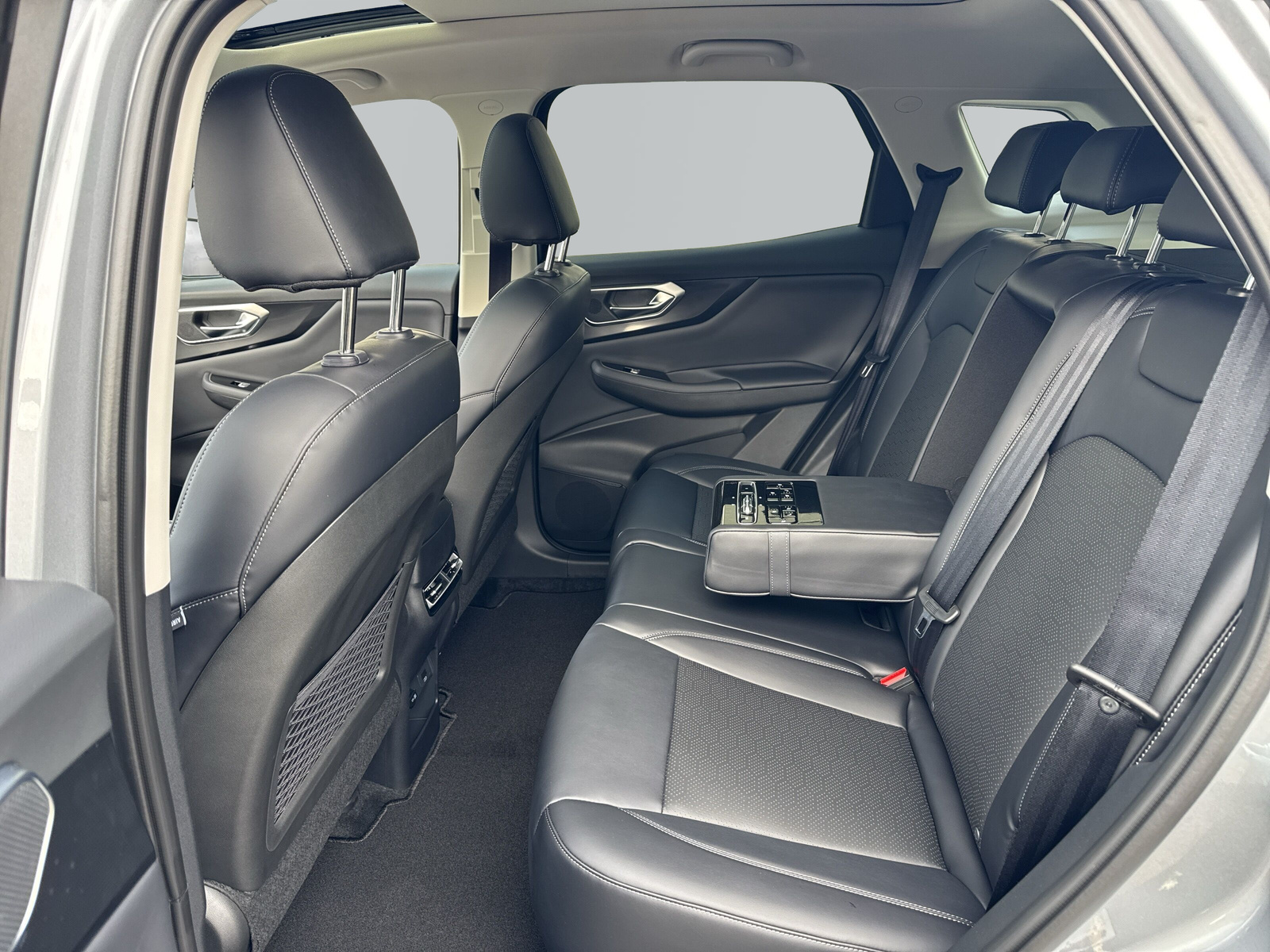 BAIC X75 1.5 Premium-image-7