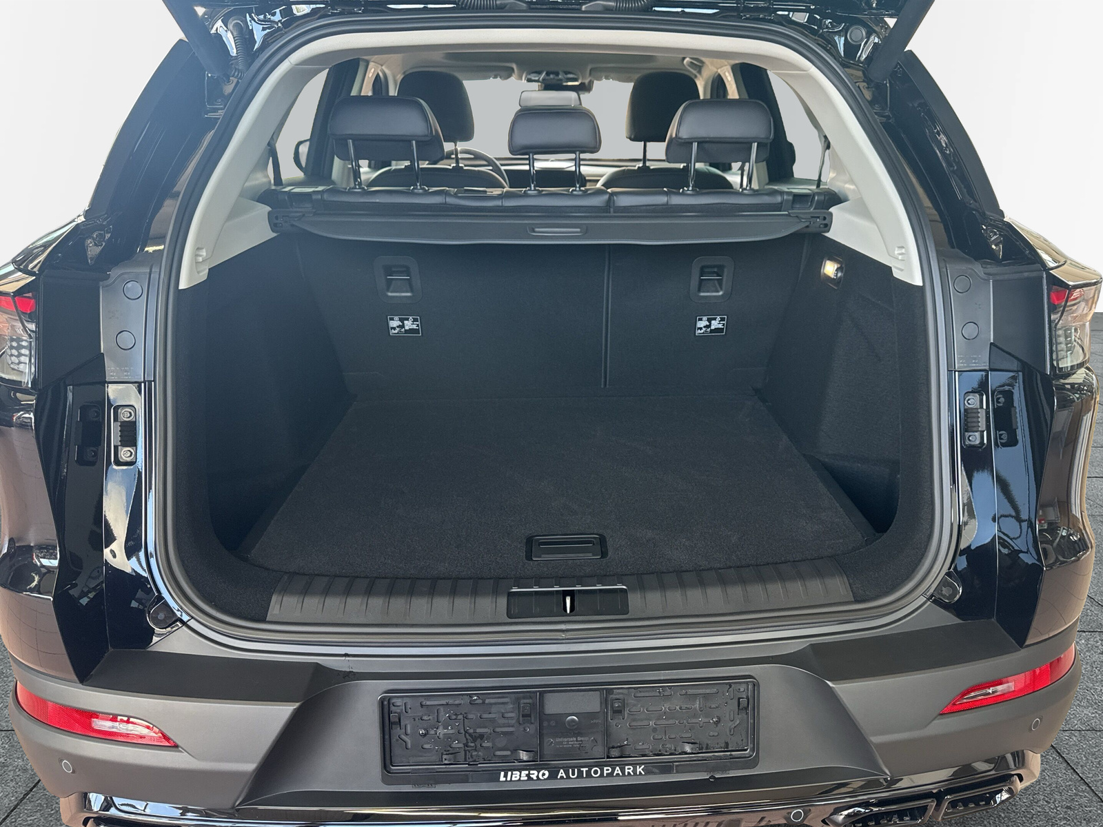 BAIC X75 1.5 Premium-image-14