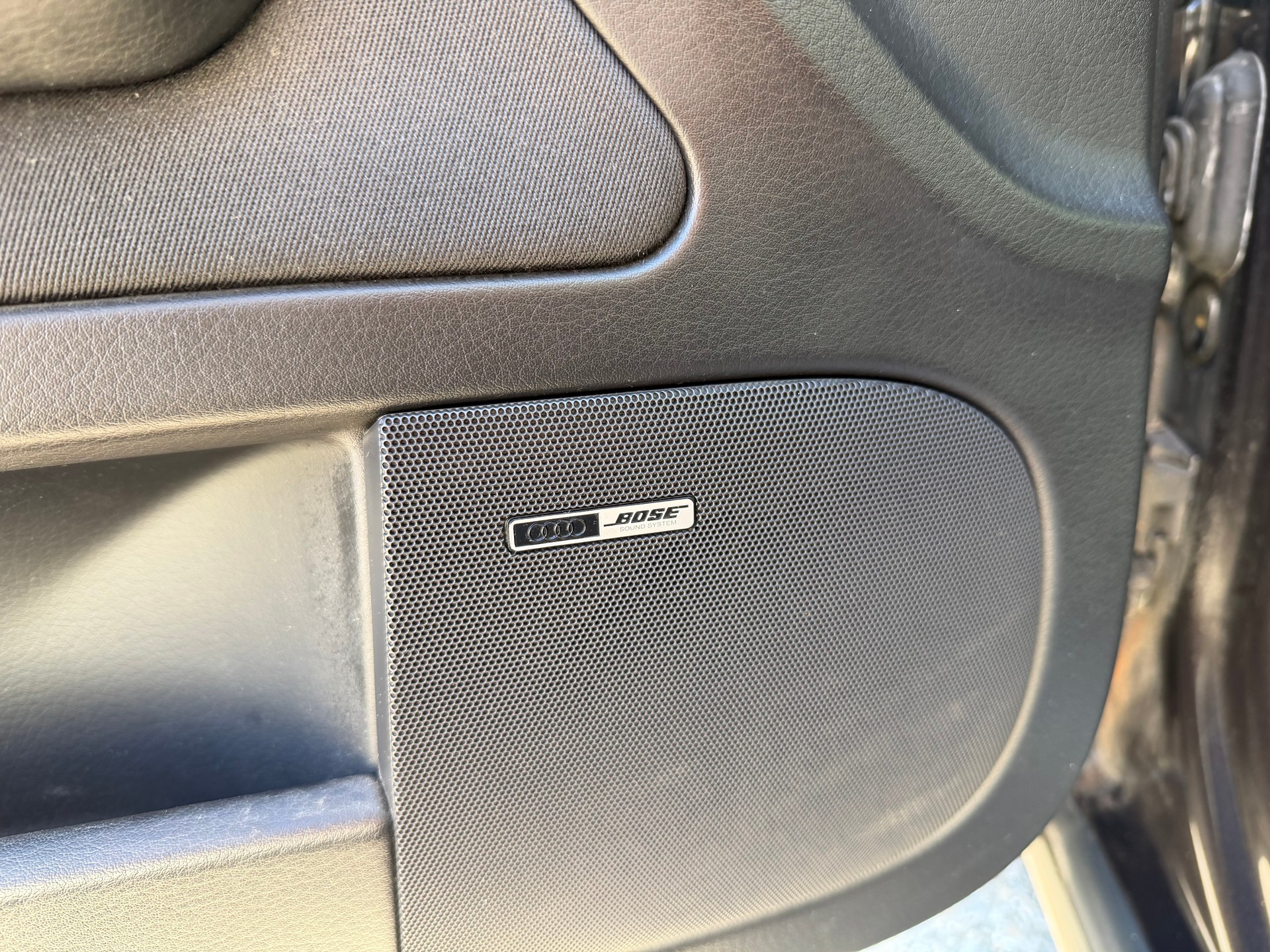 AUDI A4 Avant 2.0 Turbo FSI-image-6