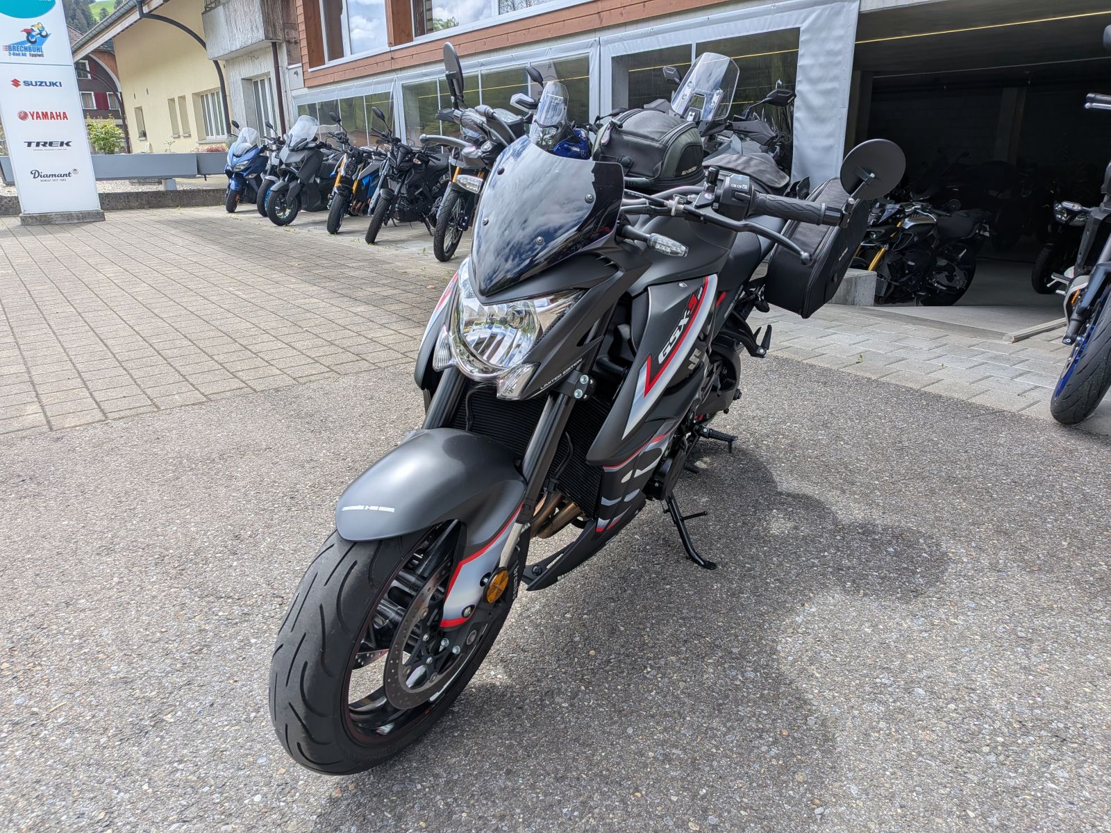 SUZUKI GSX-S 1000 ABS-image-2