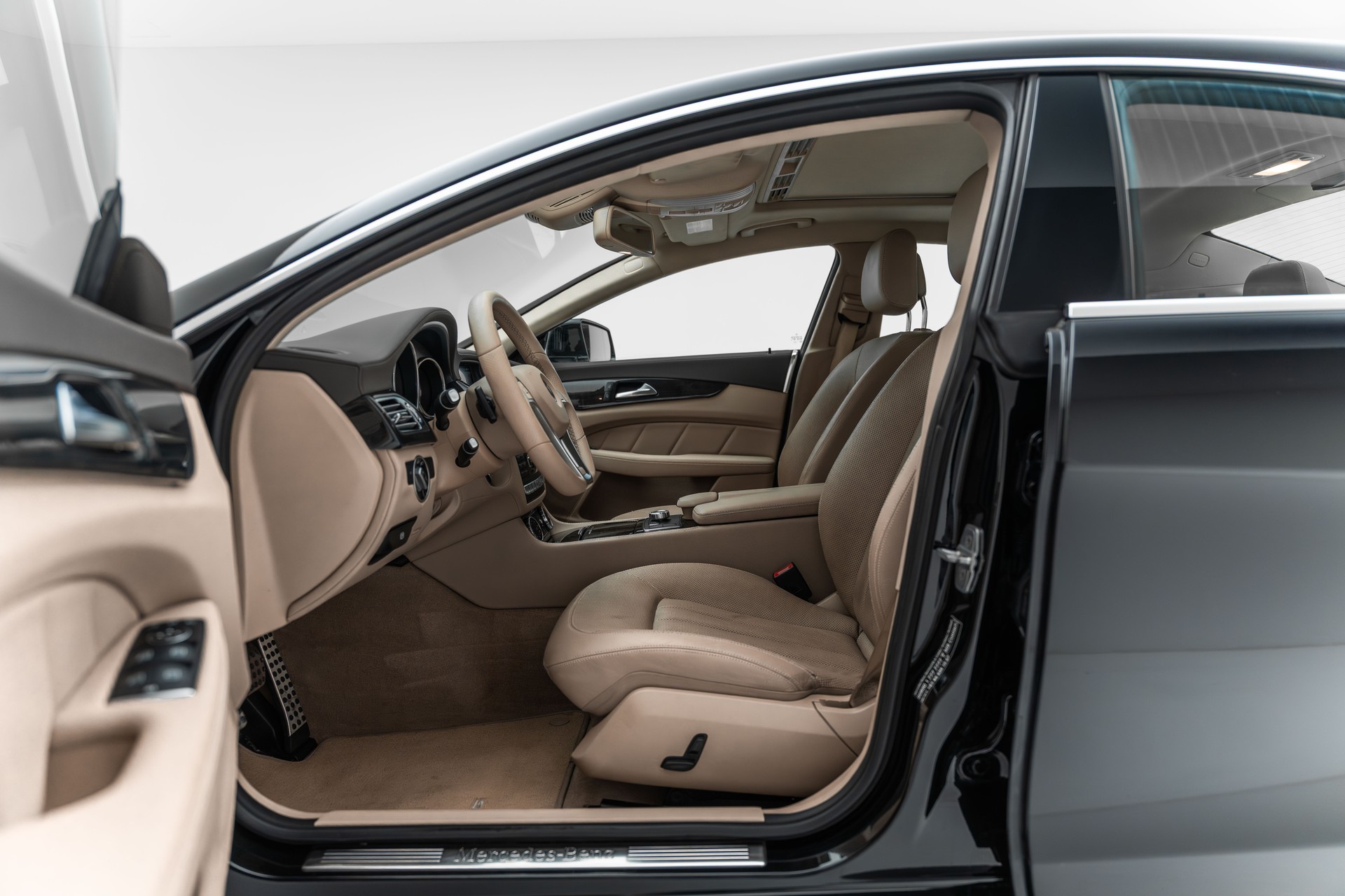 MERCEDES-BENZ CLS 350 CDI 4Matic 7G-Tronic-image-11