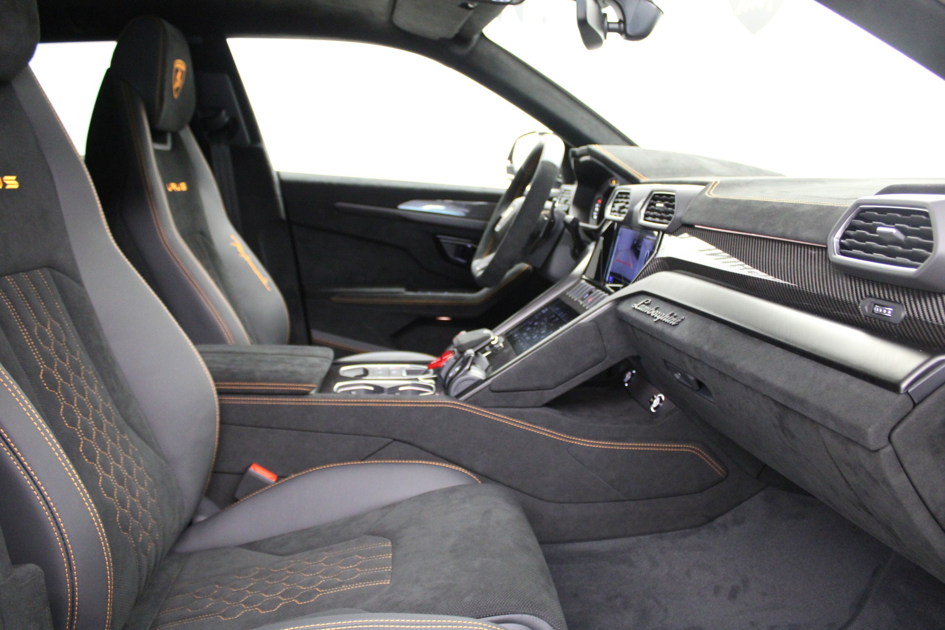 LAMBORGHINI Urus Performante-image-5