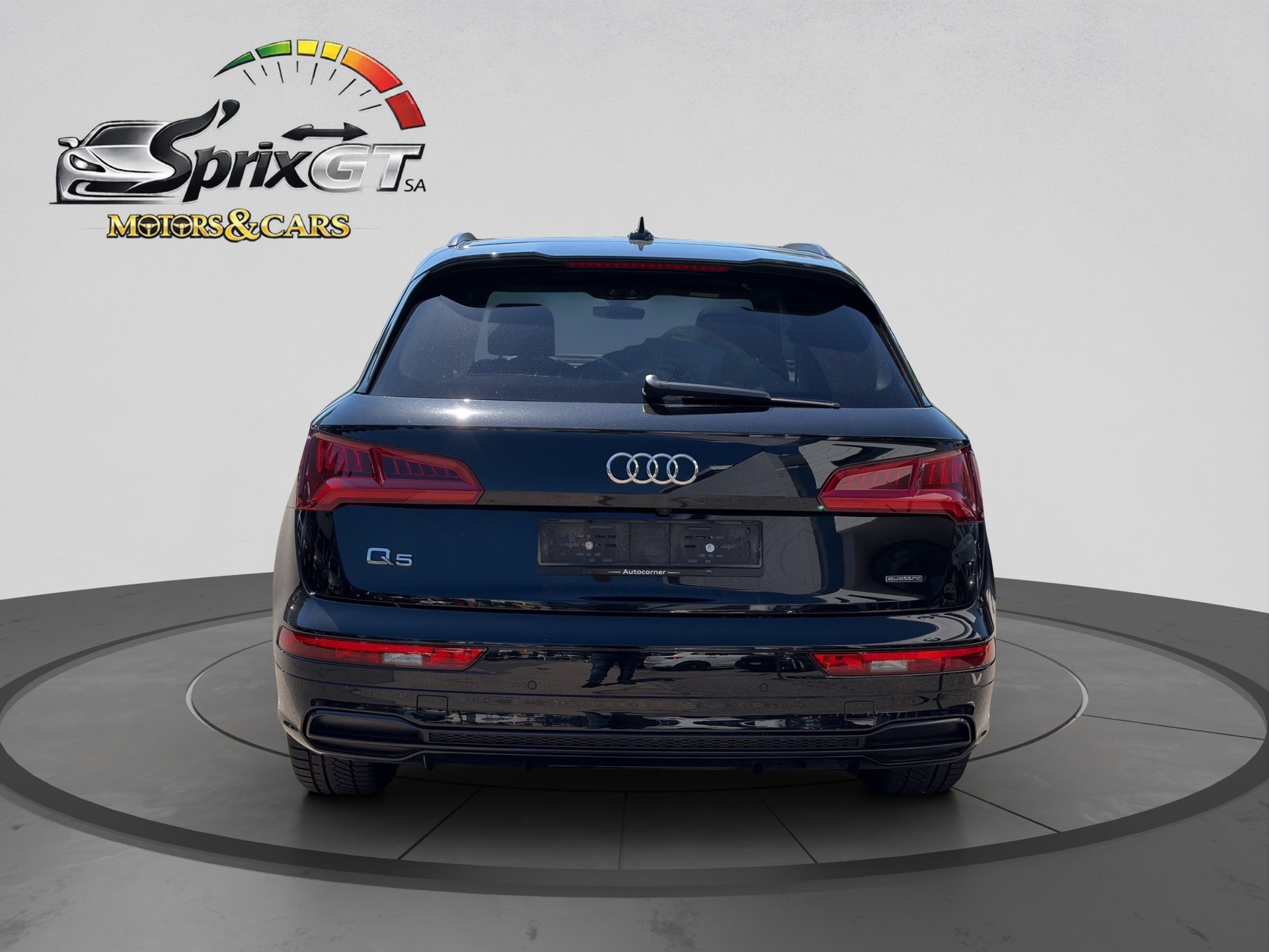 AUDI Q5 2.0 TFSI design quattro S-tronic-showroom-element-3