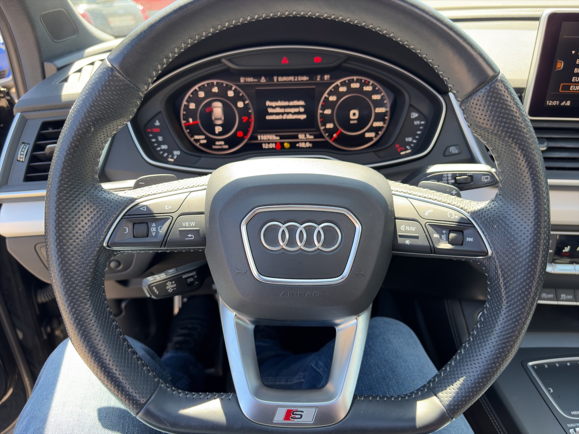 AUDI Q5 2.0 TFSI design quattro S-tronic-image-18