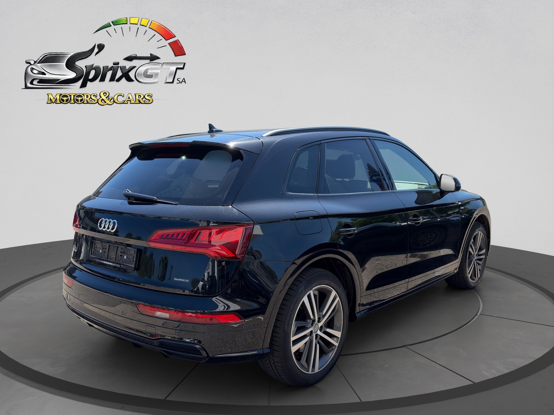 AUDI Q5 2.0 TFSI design quattro S-tronic-image-4