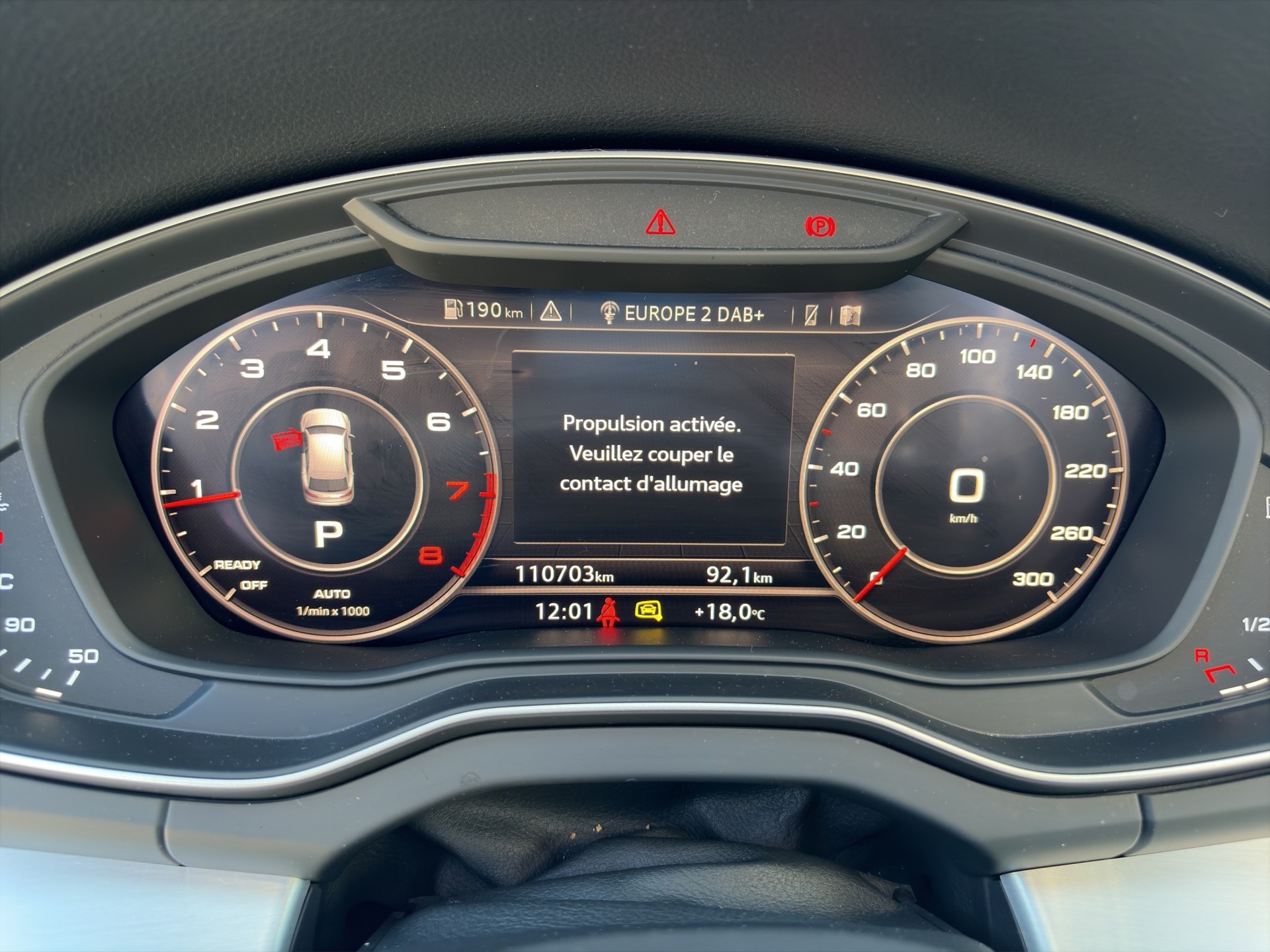 AUDI Q5 2.0 TFSI design quattro S-tronic-image-19