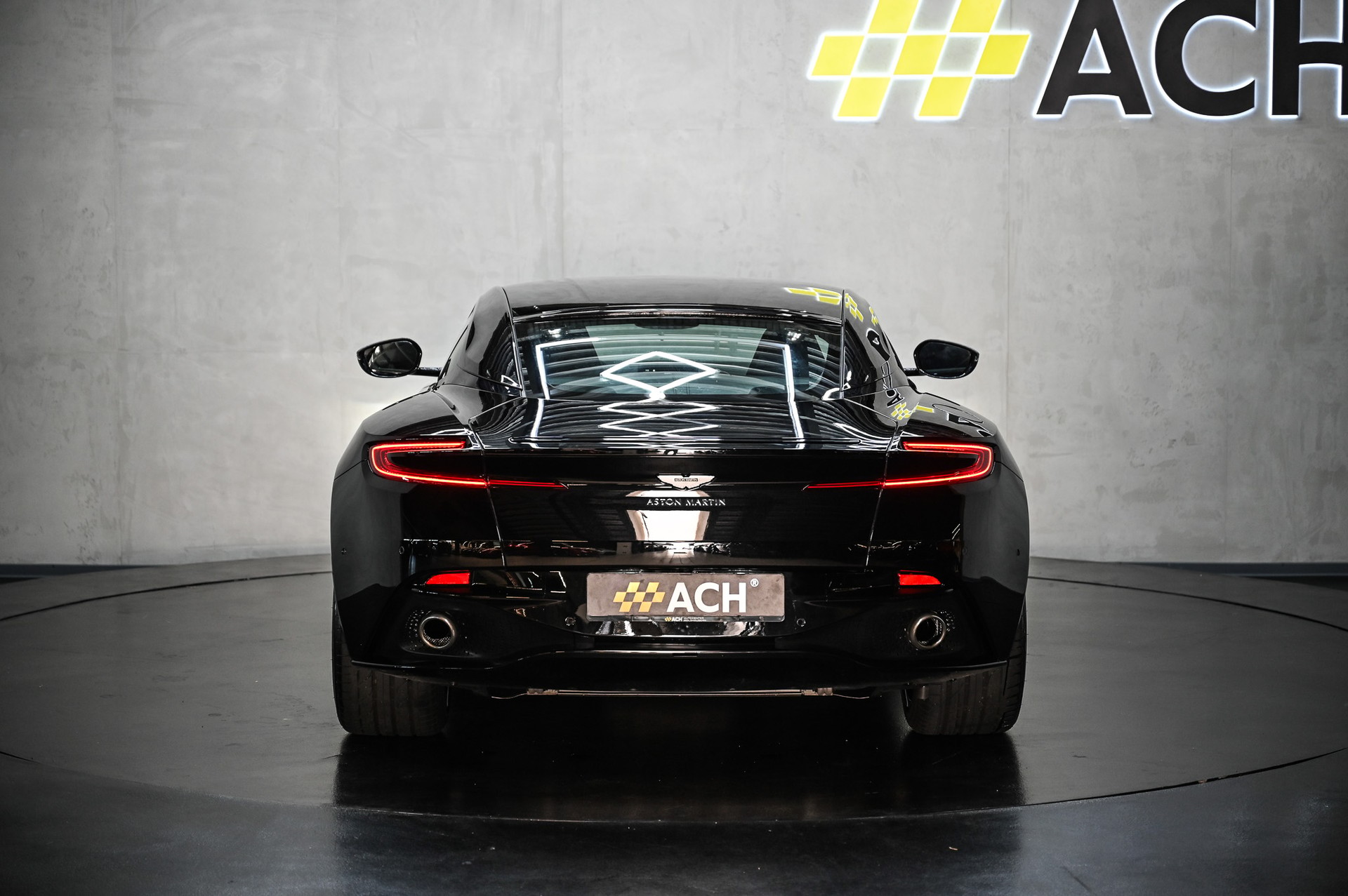 ASTON MARTIN DB11 Coupé 4.0 V8 Bi-Turbo-image-7